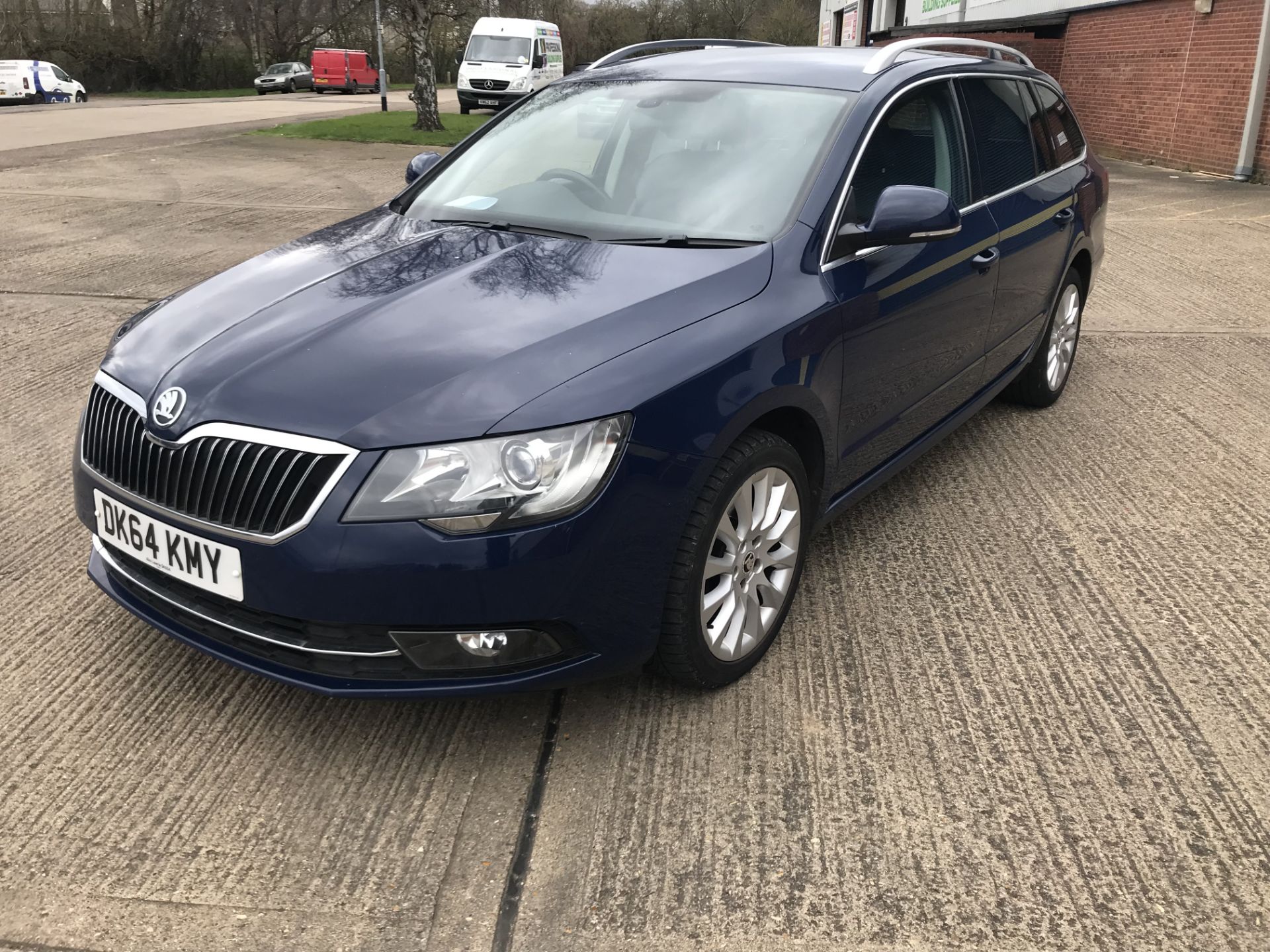 2014 SKODA SUPERB 2.0 TDI ESTATE MANUAL - Image 3 of 18