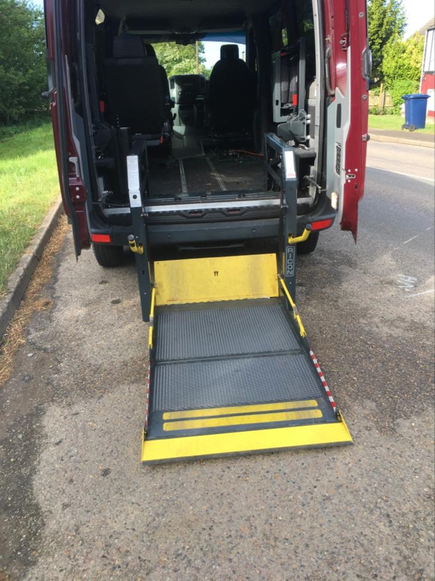 2012 MERCEDES-BENZ SPRINTER TAIL LIFT DISABILITY VAN **LOW MILEAGE** - Image 10 of 33