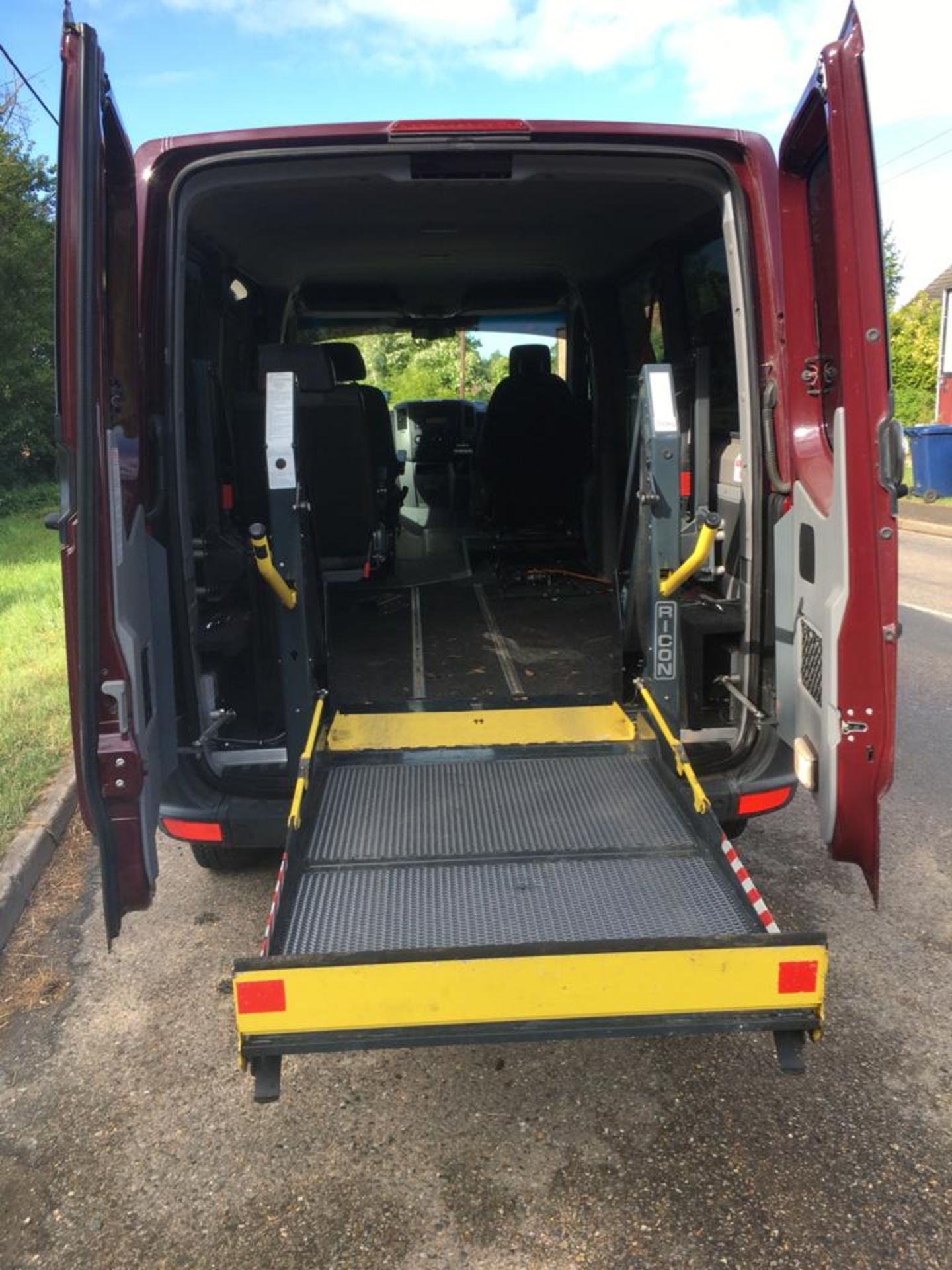 2012 MERCEDES-BENZ SPRINTER TAIL LIFT DISABILITY VAN **LOW MILEAGE** - Image 9 of 33