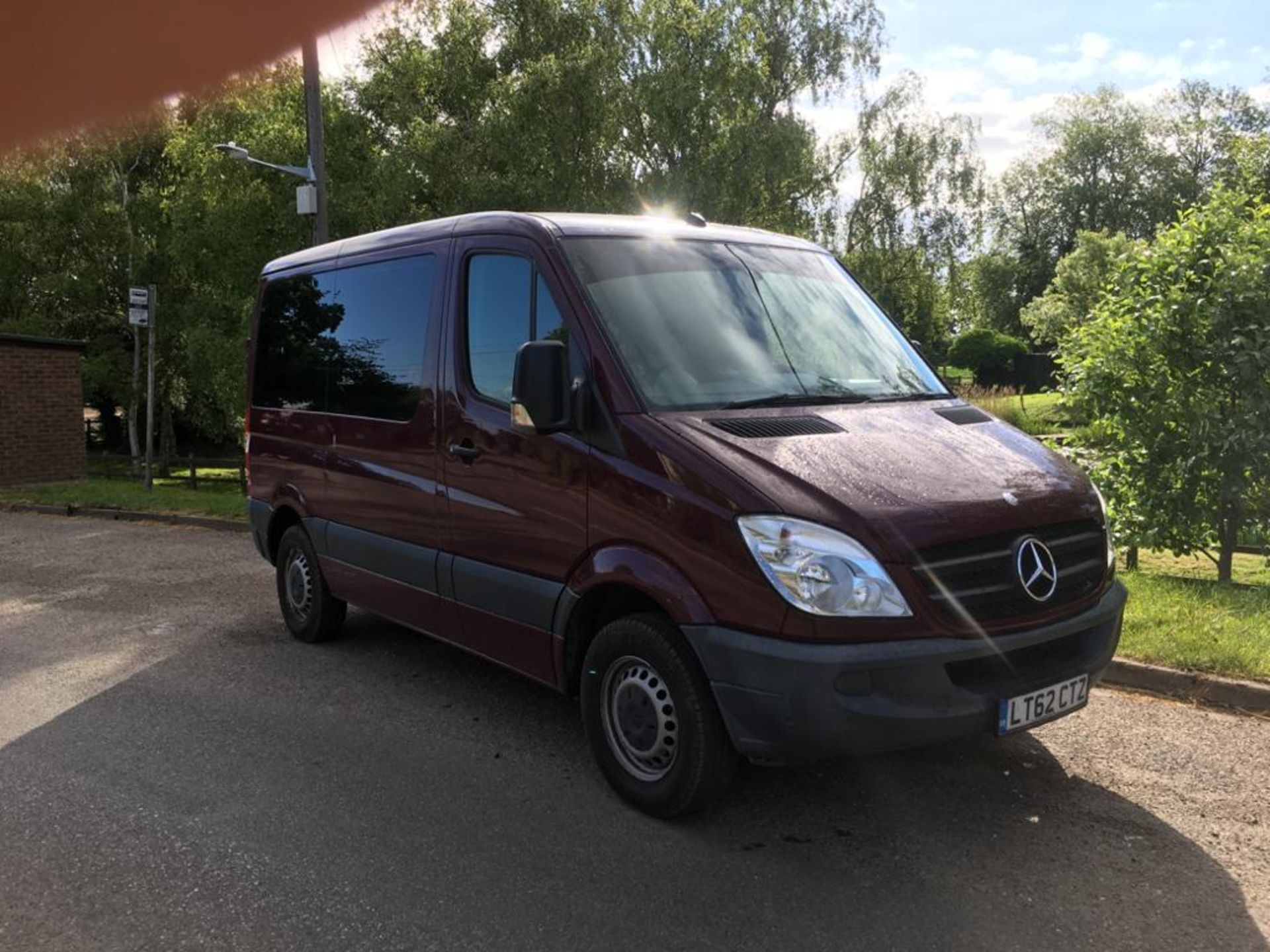 2012 MERCEDES-BENZ SPRINTER TAIL LIFT DISABILITY VAN **LOW MILEAGE** - Image 2 of 33