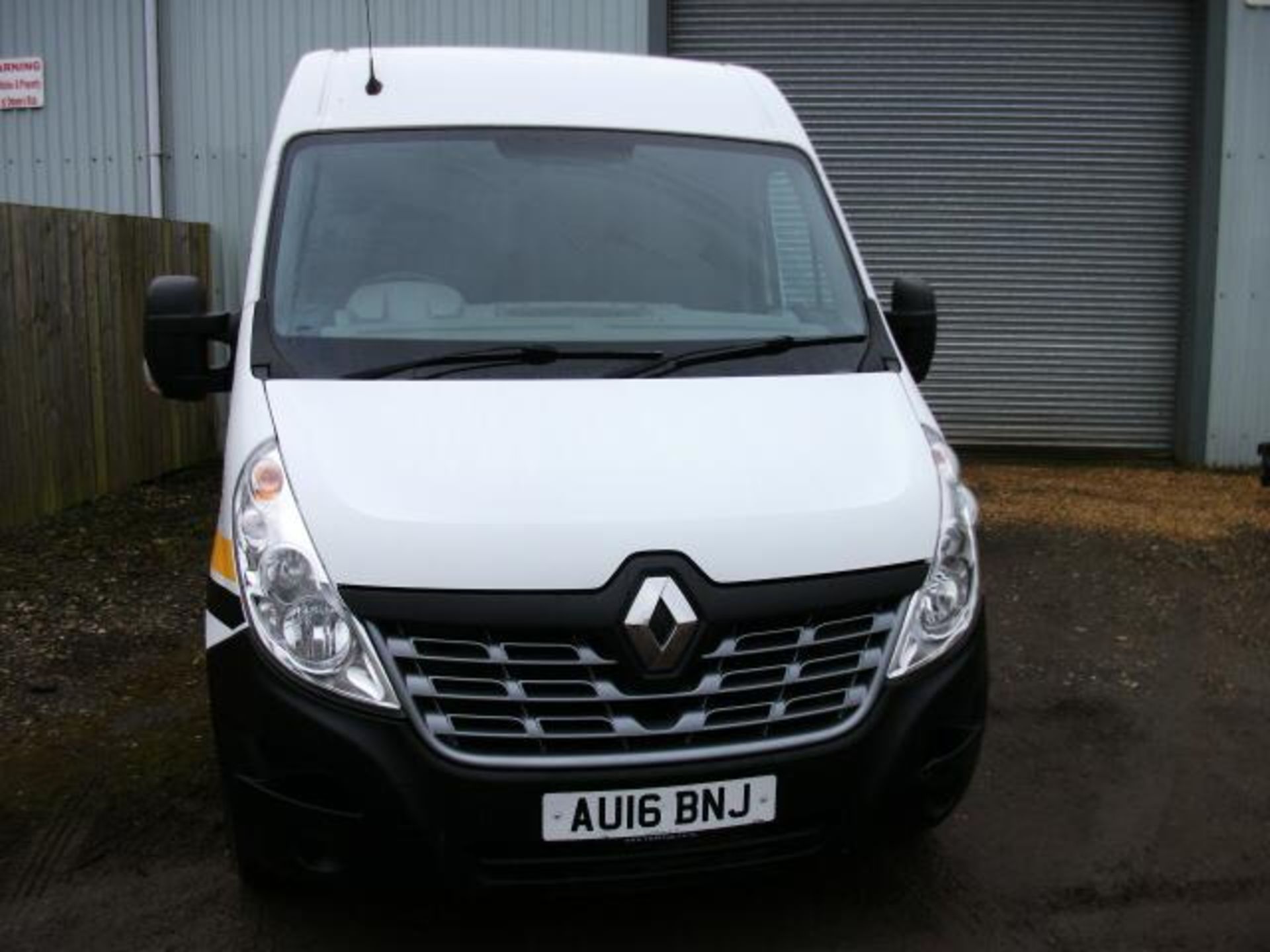 2016 RENAULT TRUCKS MASTER 125 35 LWB **ONE OWNER FROM NEW** - Image 2 of 18