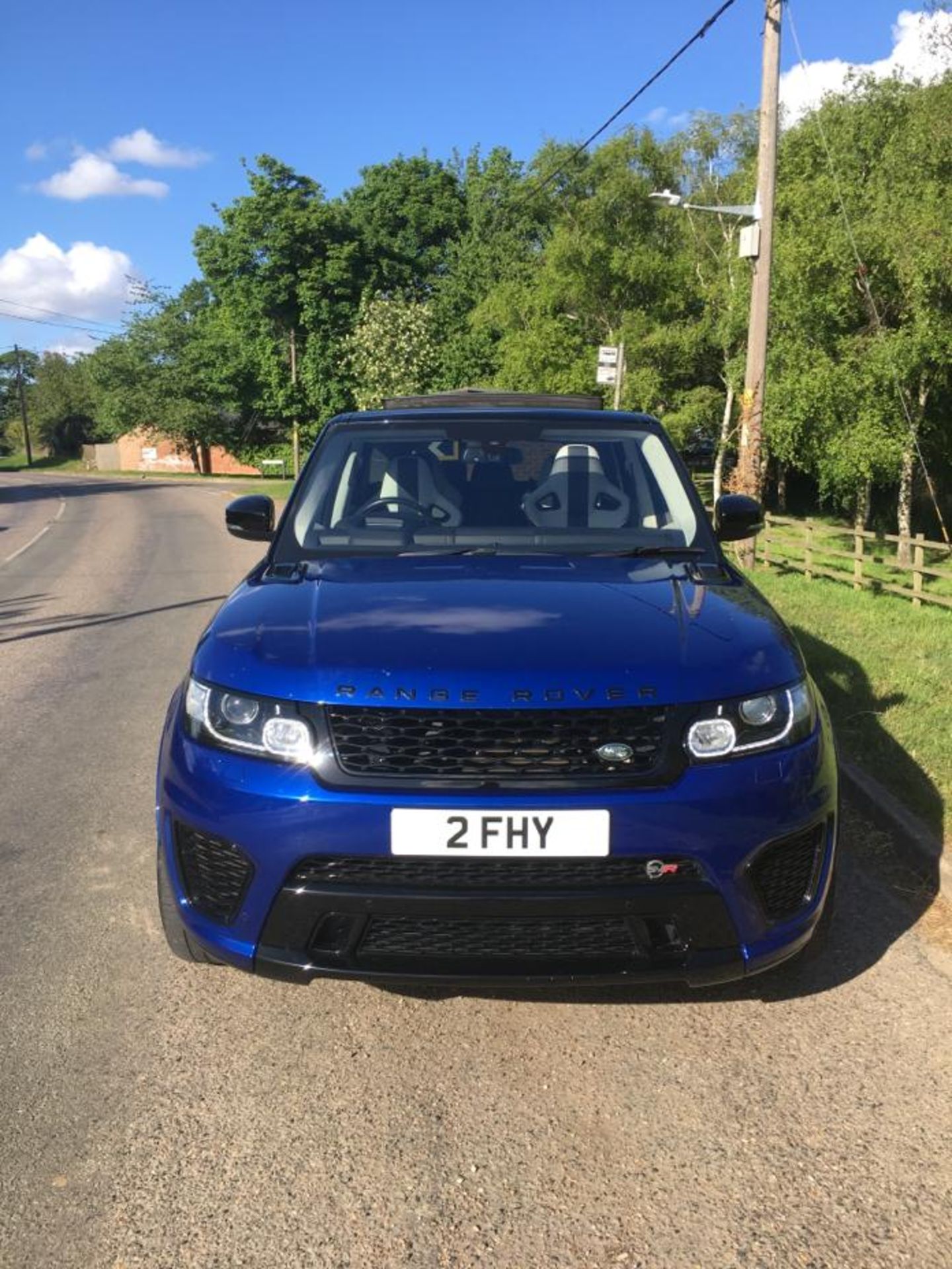 2015 RANGE ROVER SPORT SVR AUTO **ONE OWNER FROM NEW**10% BUYERS PREMIUM** - Image 9 of 32