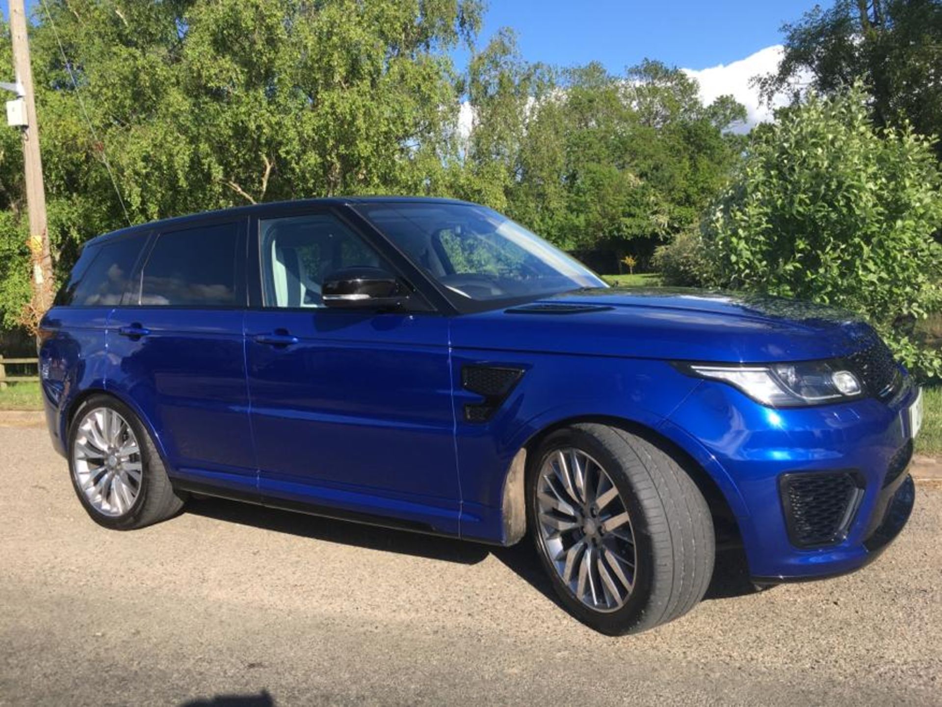 2015 RANGE ROVER SPORT SVR AUTO **ONE OWNER FROM NEW**10% BUYERS PREMIUM** - Image 5 of 32