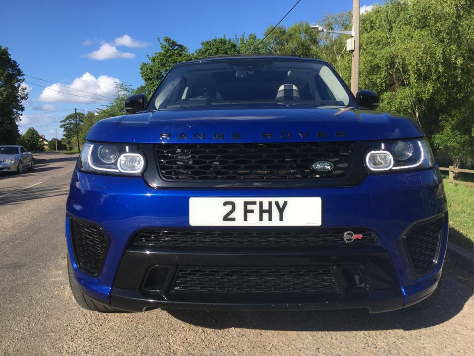 2015 RANGE ROVER SPORT SVR AUTO **ONE OWNER FROM NEW**10% BUYERS PREMIUM** - Image 4 of 32