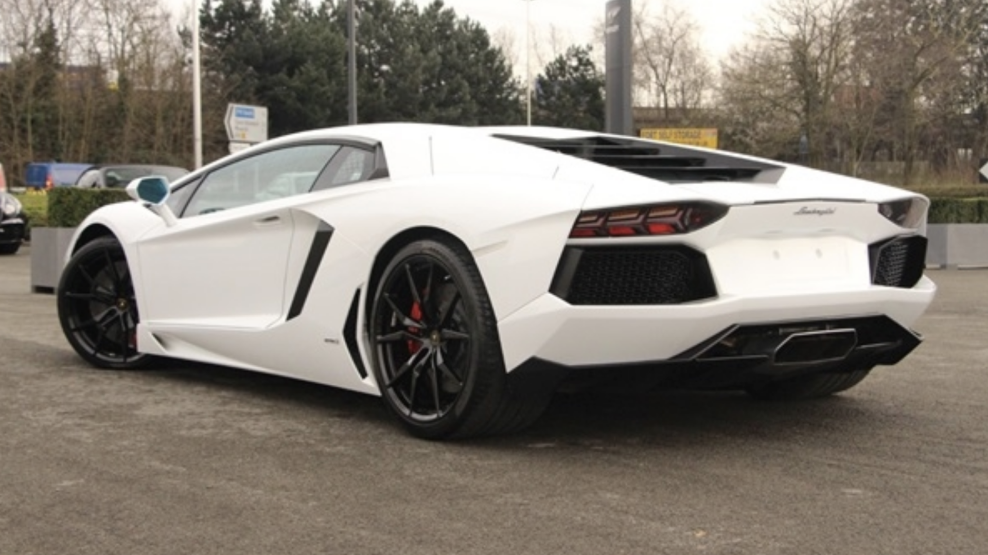 2014 LAMBORGHINI AVENTADOR **ONE FORMER KEEPER FROM NEW** - Image 4 of 14