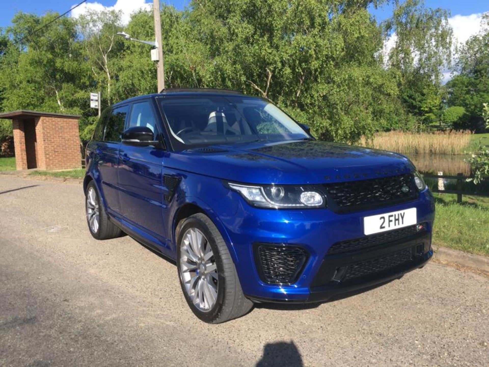 2015 RANGE ROVER SPORT SVR AUTO **ONE OWNER FROM NEW**10% BUYERS PREMIUM** - Image 3 of 32
