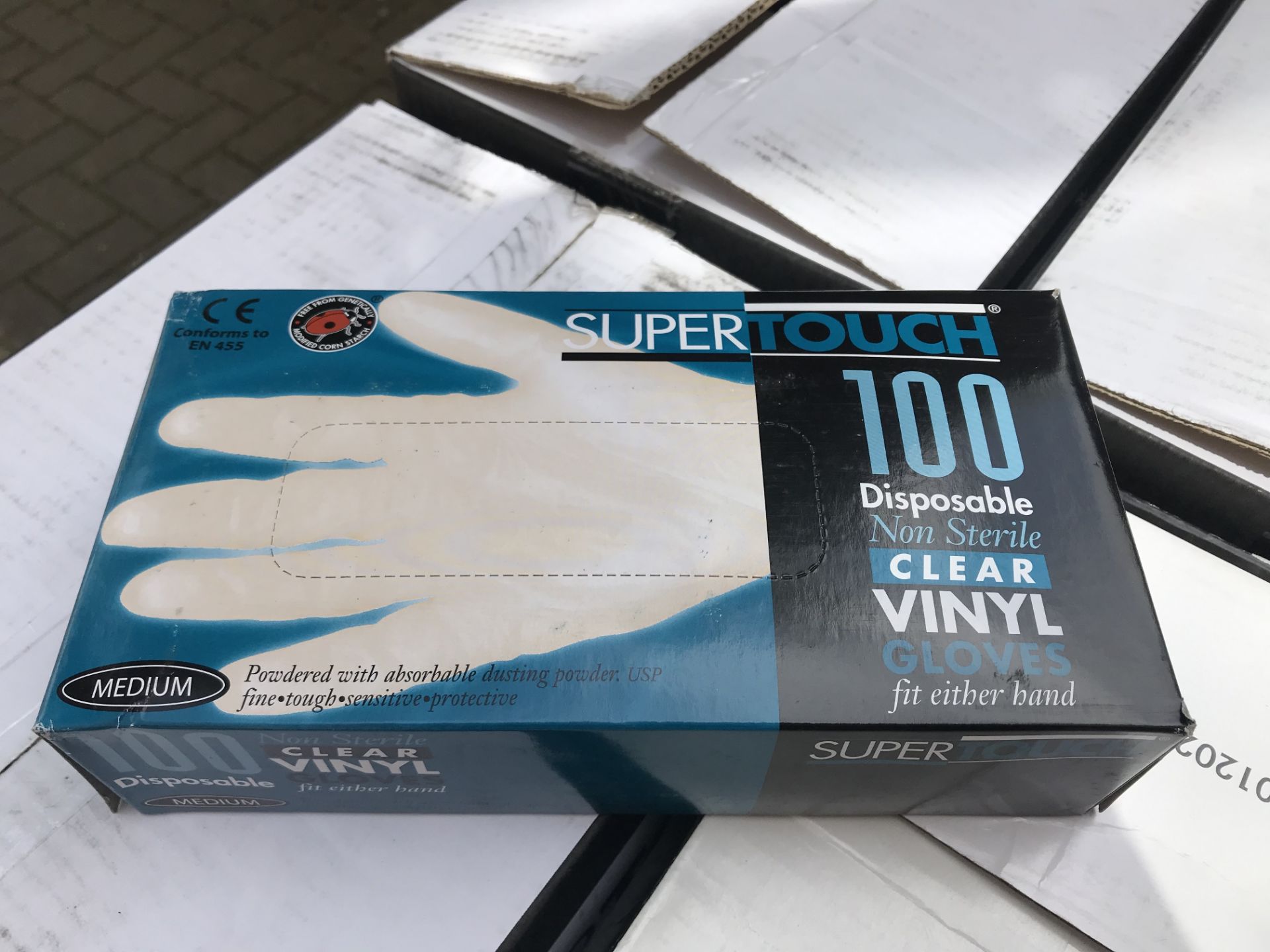 16,000 SUPERTOUCH POWDER FREE VINYL MEDIUM GLOVES - Image 4 of 7