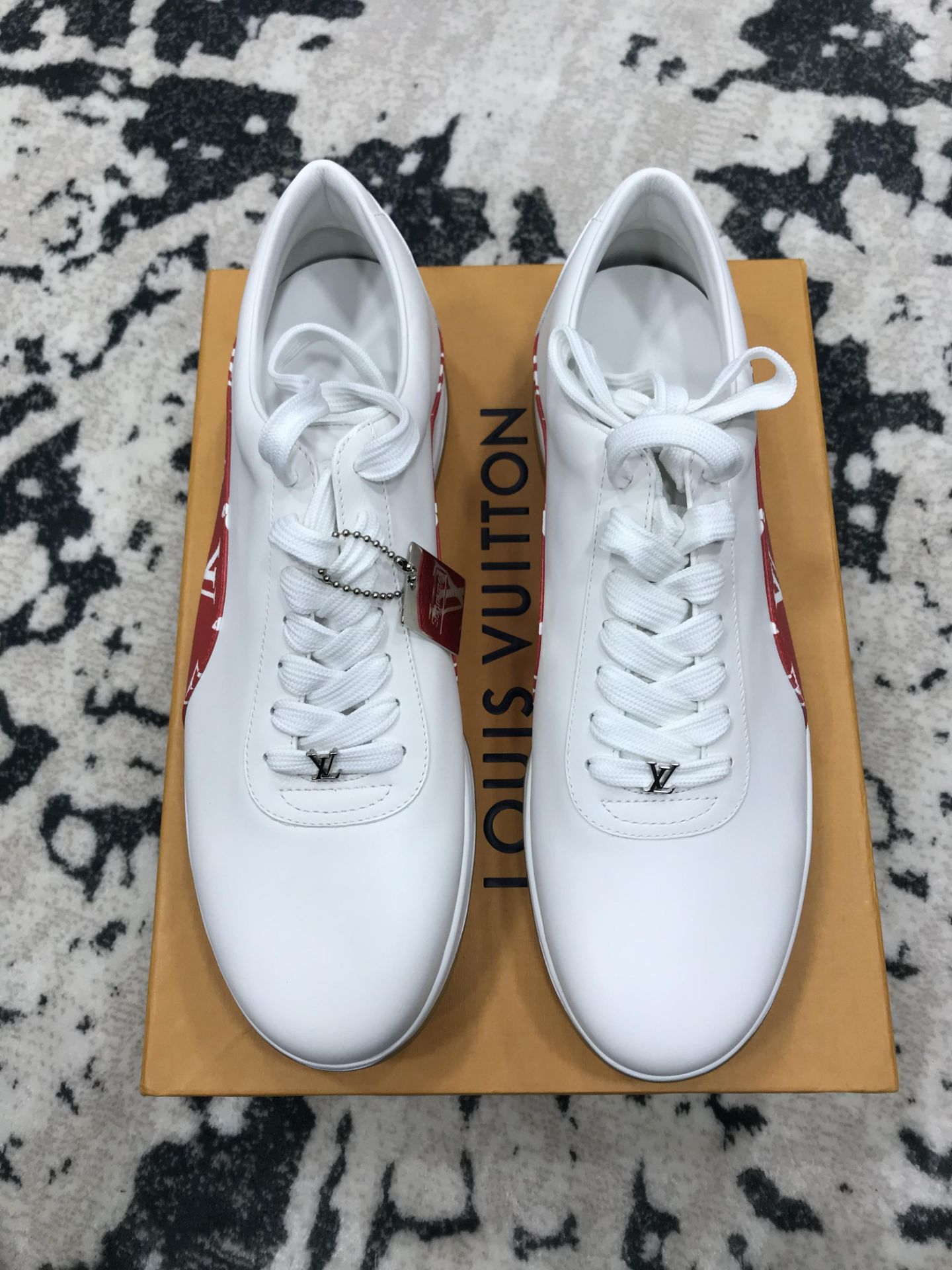 LOUIS VUITTON SPORT SUPREME WHITE MONOGRAM (LIMITED EDITION) - Image 3 of 9