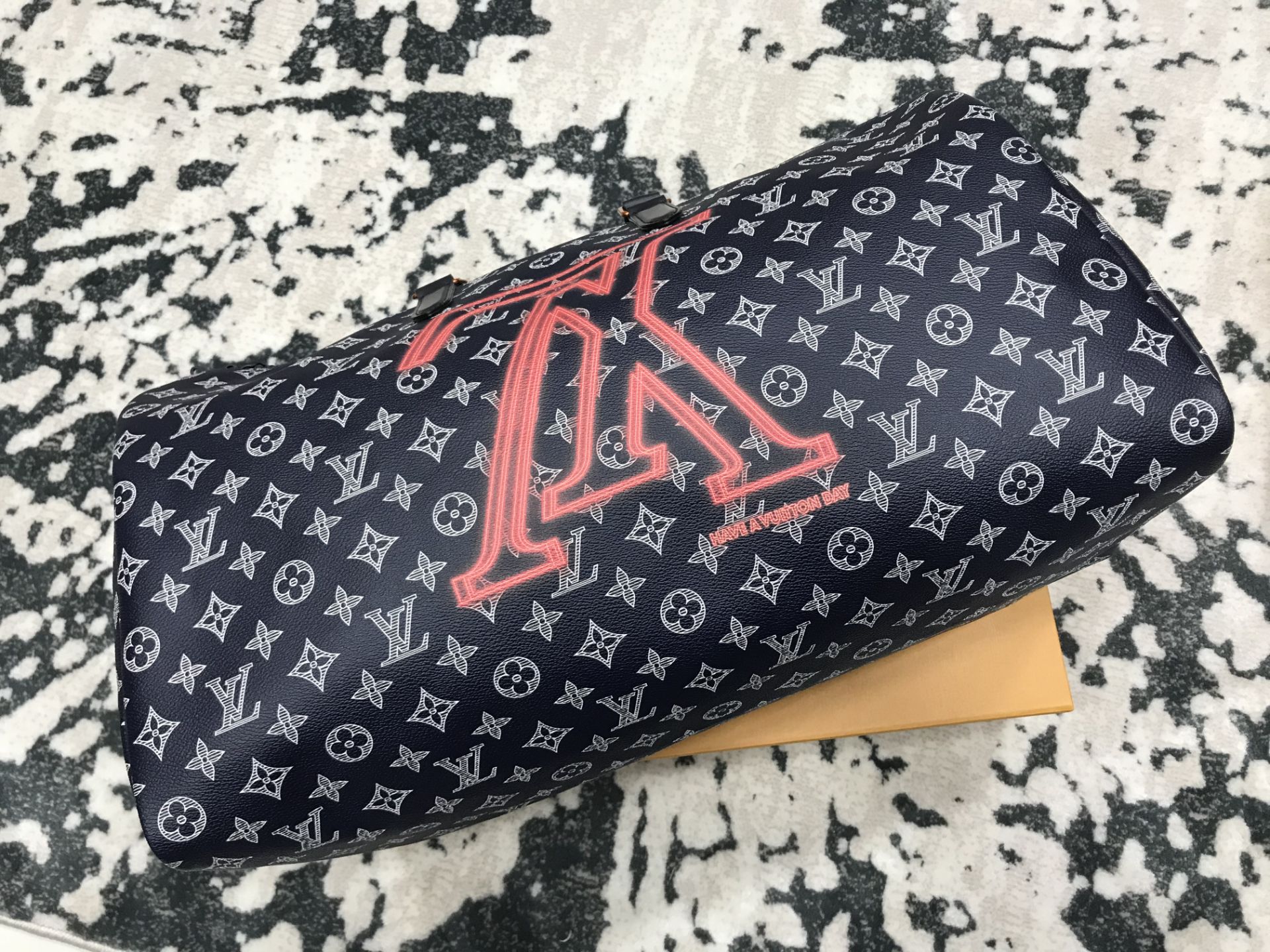 LOUIS VUITTON X KIM JONES KEEPALL SIZE 40 (LIMITED EDITION) - Image 2 of 12