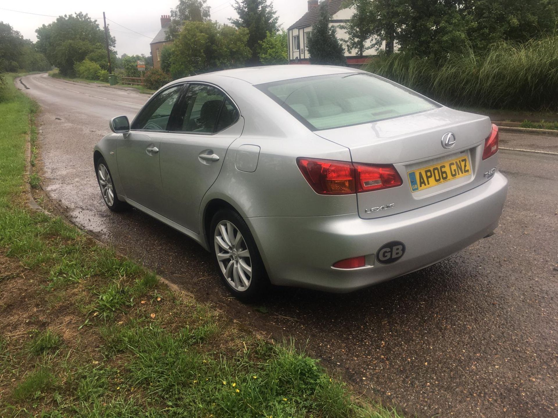 2006 LEXUS IS220D SALOON - Image 6 of 12