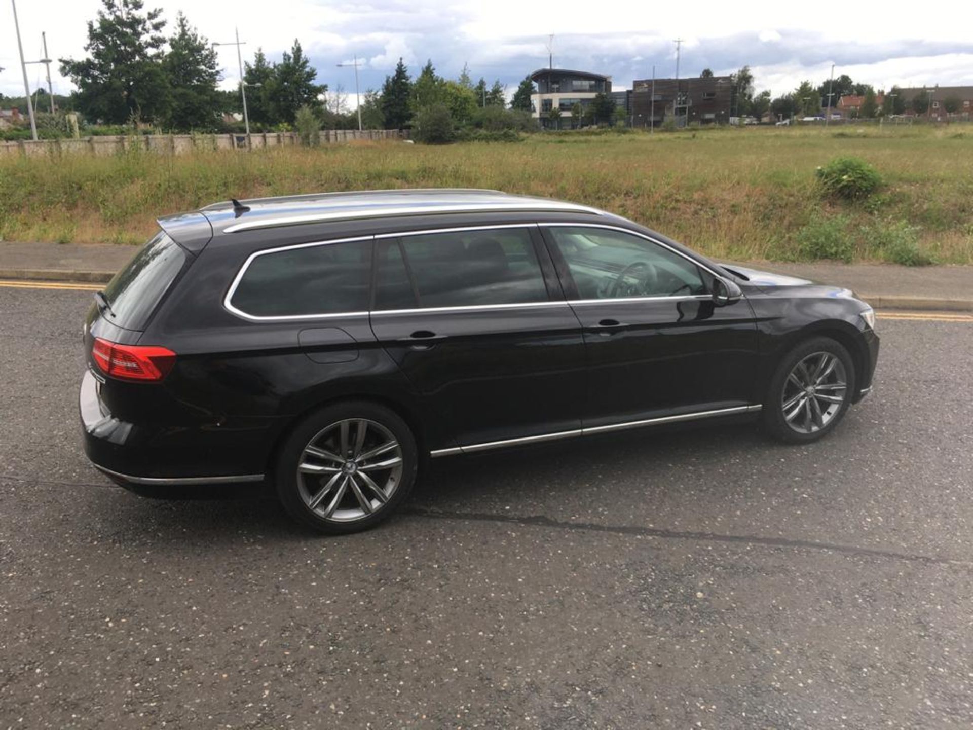 2015 VOLKSWAGEN PASSAT GT TDI ESTATE AUTO DSG - Image 8 of 30