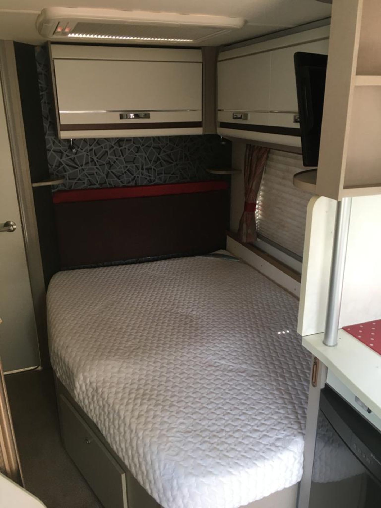 2014 STERLING ECCLES SE CARAVAN 6 BERTH - Image 17 of 34