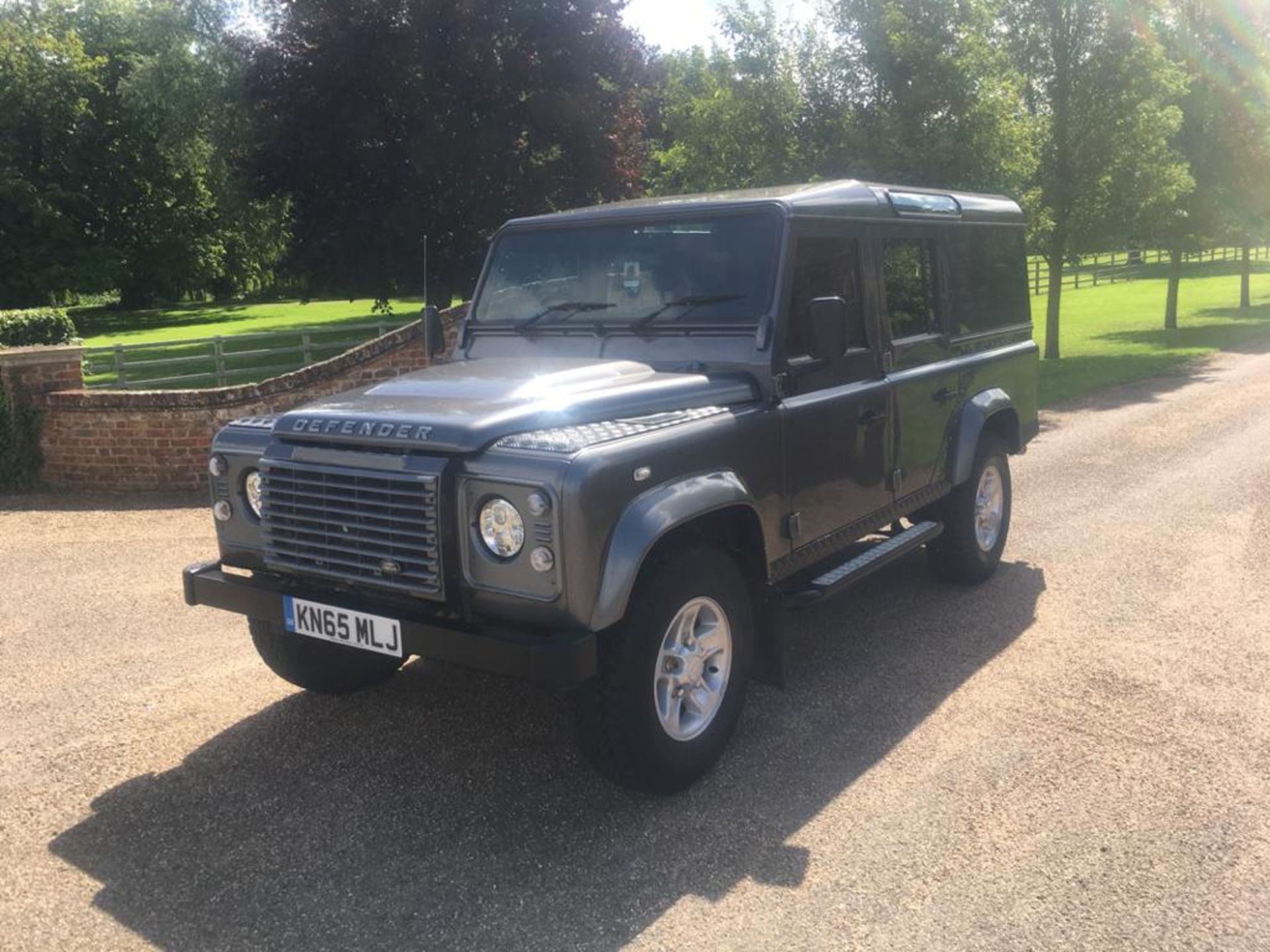 2015 LAND ROVER DEFENDER 110 XS **ONE OWNER FROM NEW** - Image 3 of 23