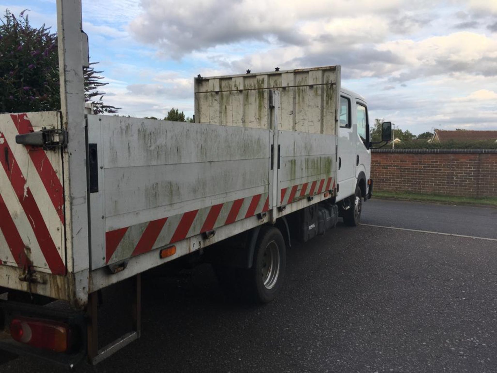 NISSAN CABSTER DROPSIDES **LHD** - Image 7 of 14