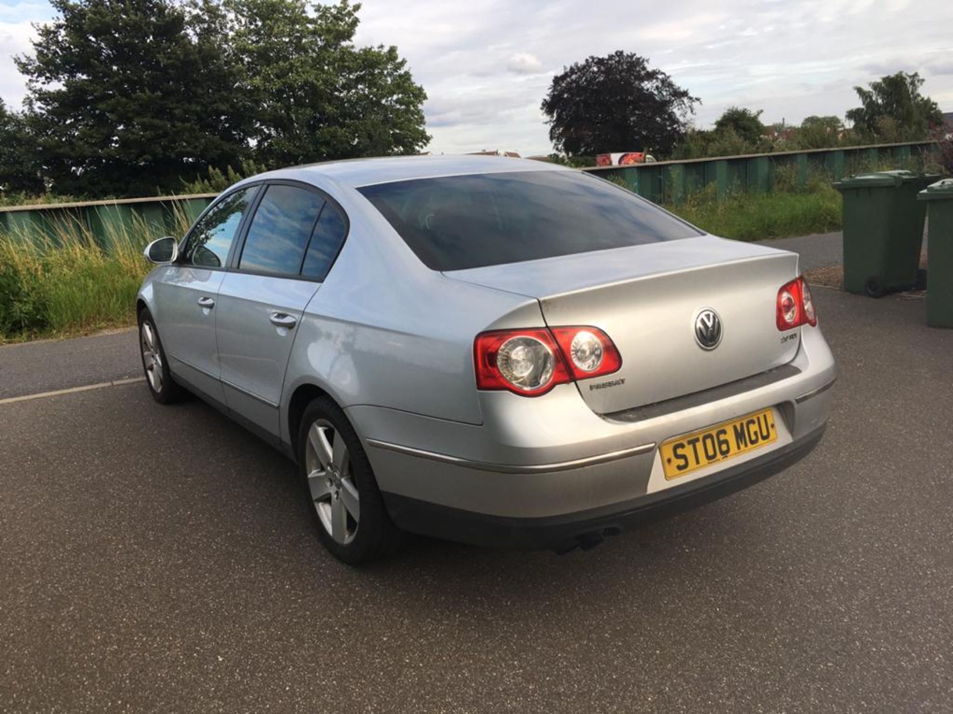 2006 VOLKWAGEN PASSAT SPORT TDI 140 - Image 2 of 11