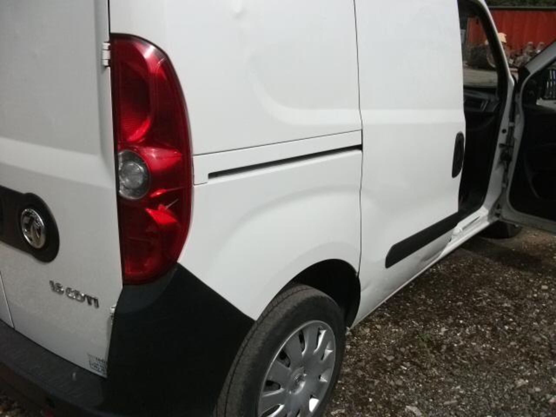 2014 VAUXHALL COMBO 2300 L1H1 CDTI S/S VAN - Image 5 of 19