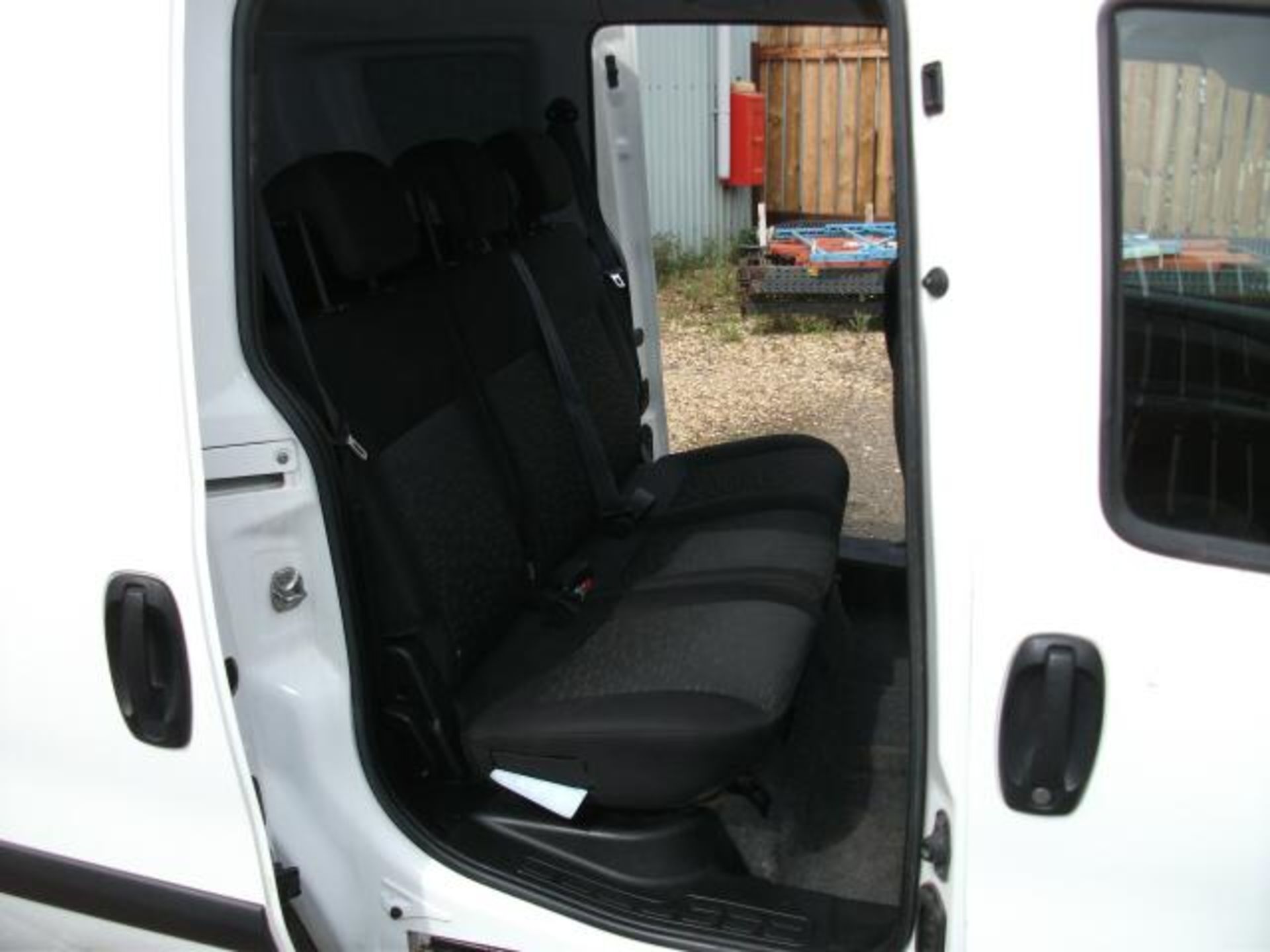 2014 VAUXHALL COMBO 2300 L1H1 CDTI S/S VAN - Image 7 of 19