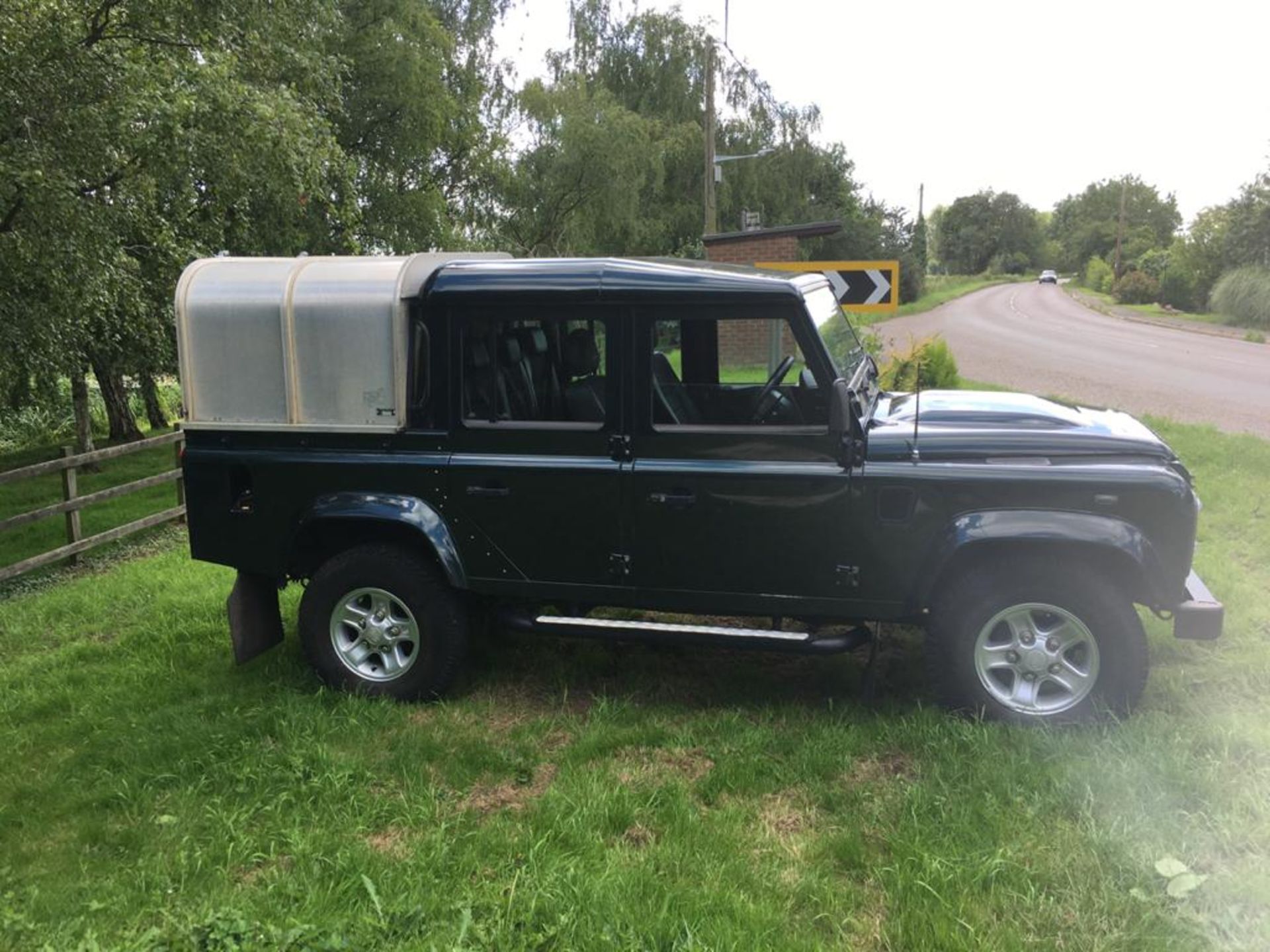 2015 LAND ROVER DEFENDER 2.2 TDCI 110 XS DOUBLE CAB PICKUP - Image 4 of 26