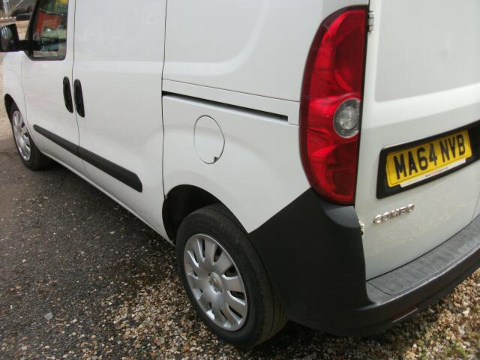 2014 VAUXHALL COMBO 2300 L1H1 CDTI S/S VAN - Image 4 of 19