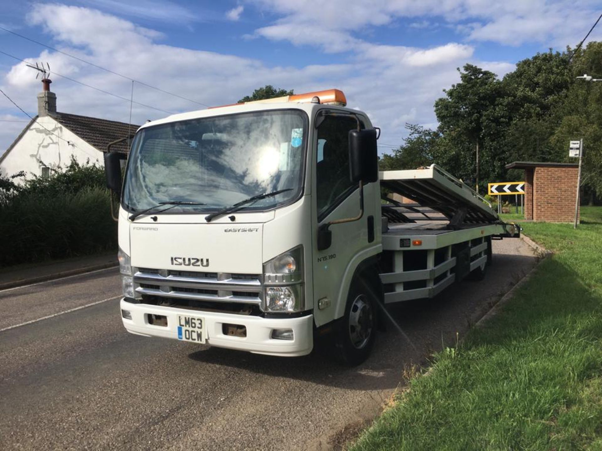 2014 ISUZU TRUCKS FORWARD N75.190 AUTO TRANSPORT **ONE OWNER FROM NEW** - Image 3 of 22