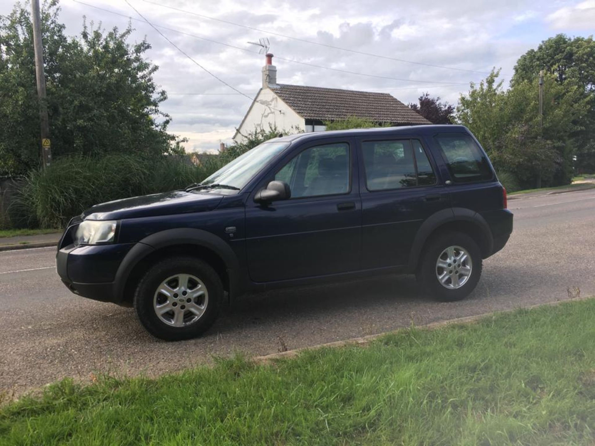 2004 LAND ROVER FREELANDER TD4 S S/W - Image 9 of 24