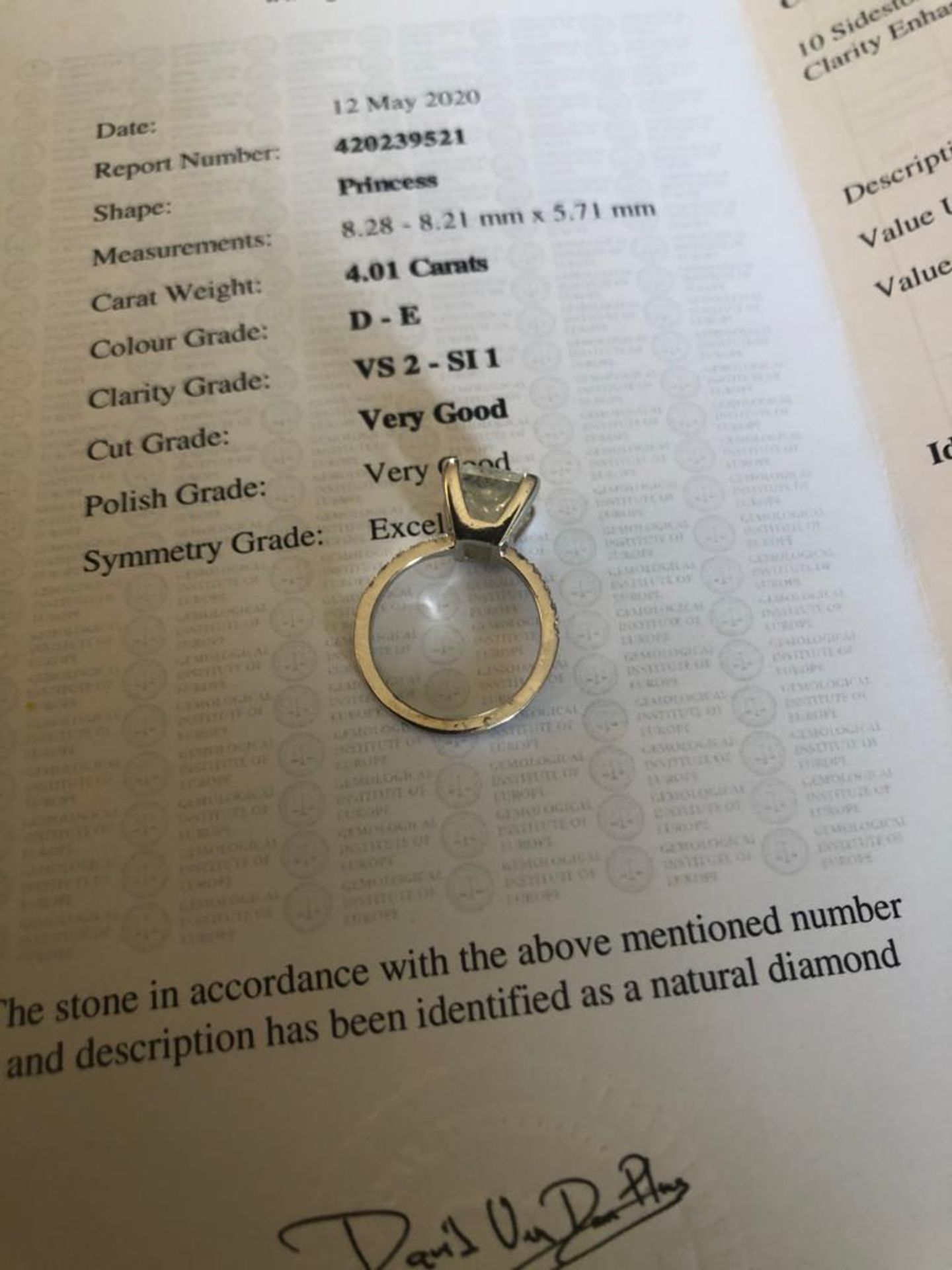 4.01 CT APPROX PRINCESS CUT DIAMOND RING - Image 3 of 7