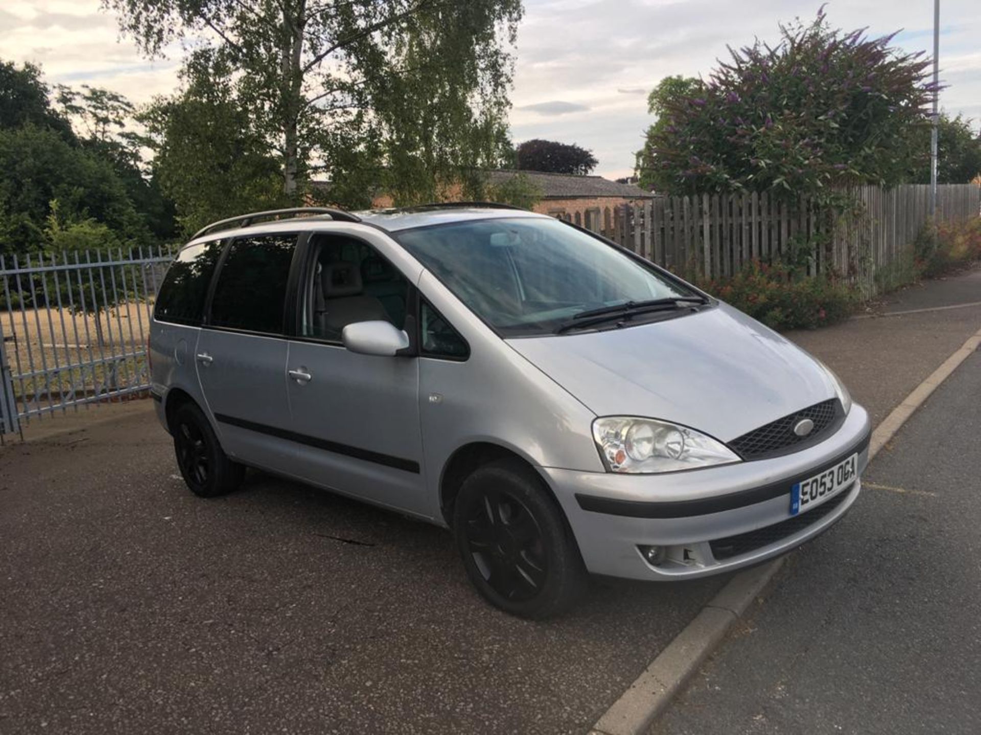 2003 FORD GALAXY GHIA TDI AUTO - Image 3 of 19