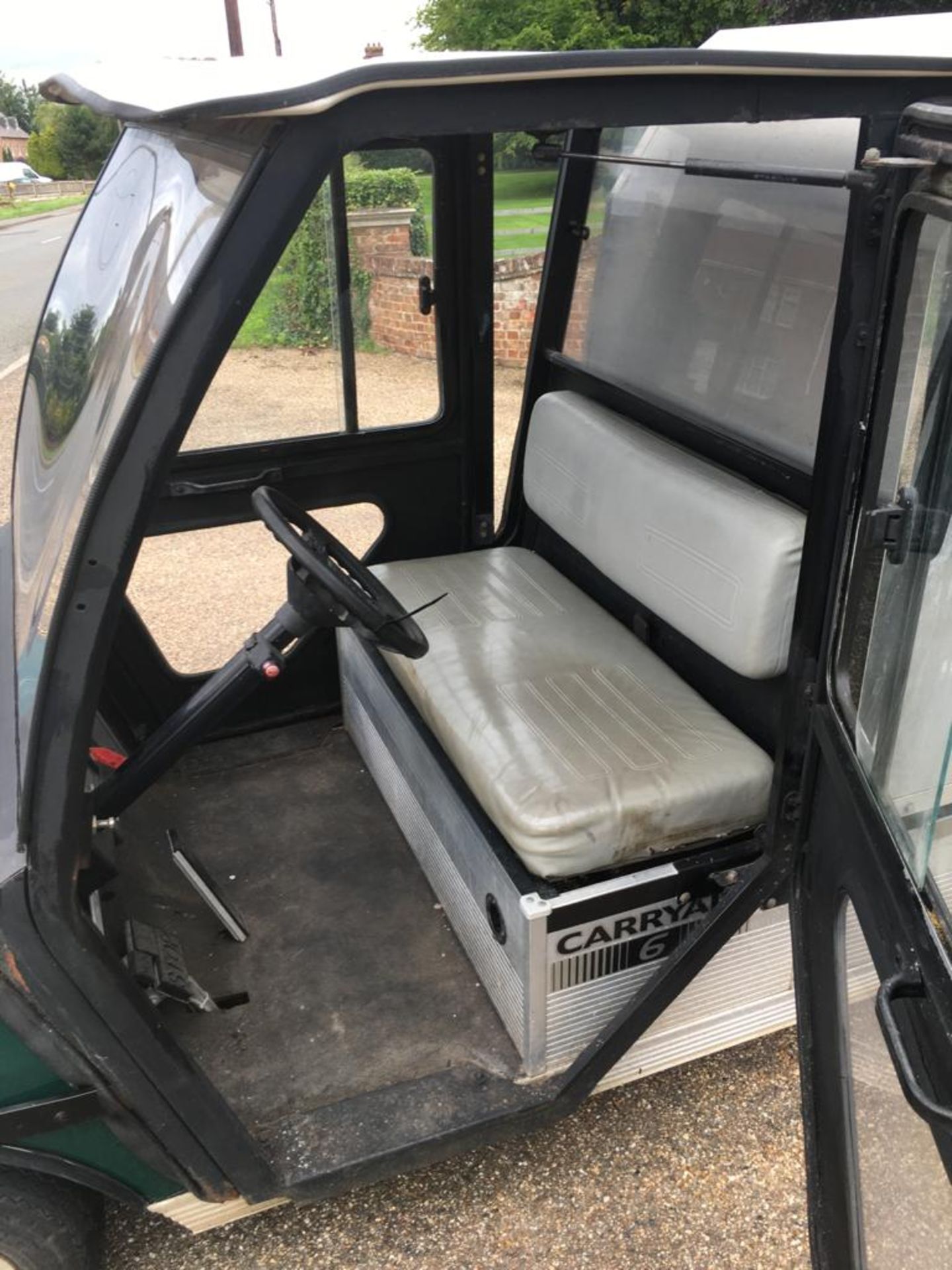 CLUB CAR - Image 11 of 18