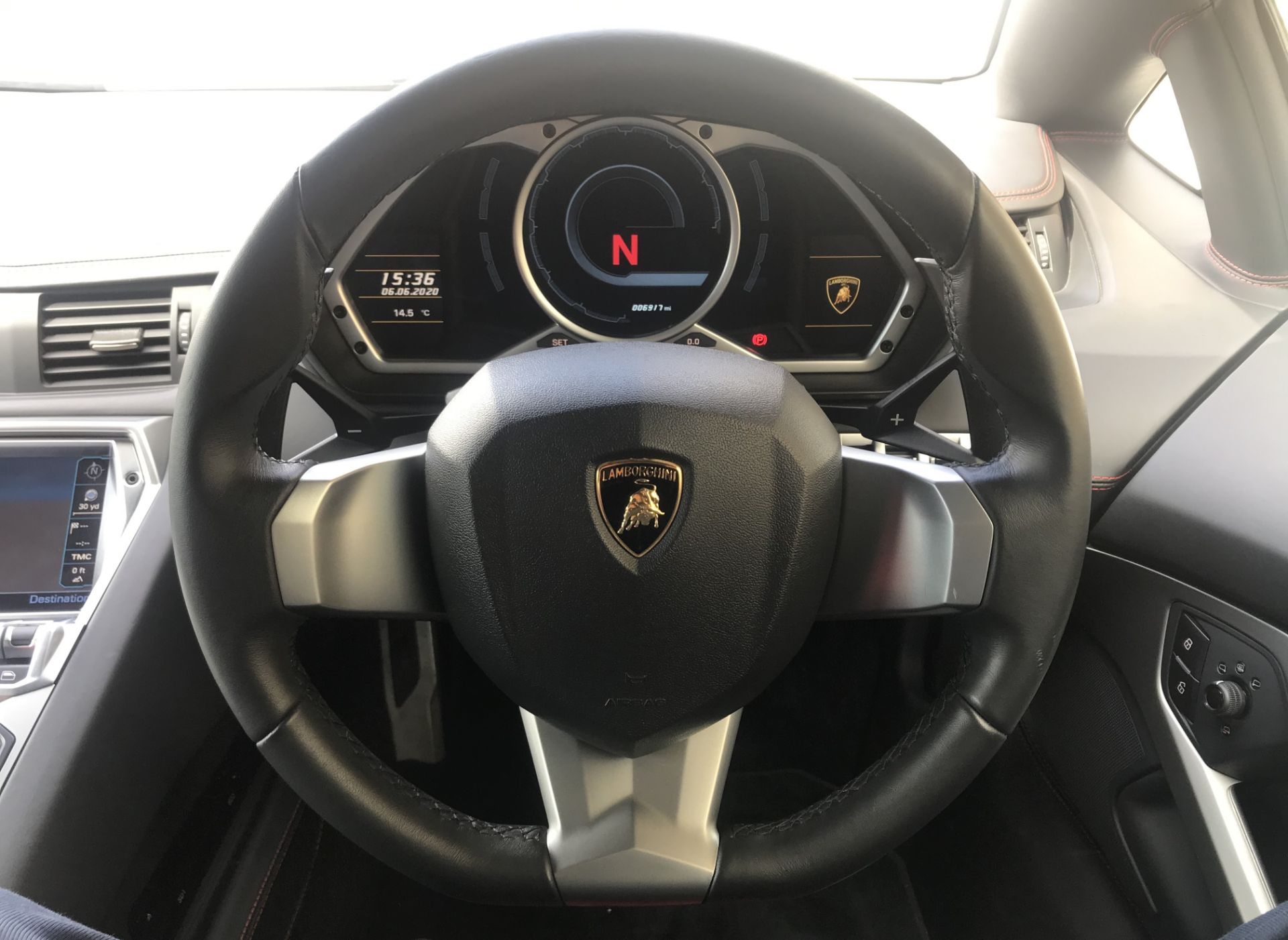 2014 LAMBORGHINI AVENTADOR LP700-4 **ONE FORMER KEEPER FROM NEW**10% BUYERS PREMIUM** - Image 23 of 35
