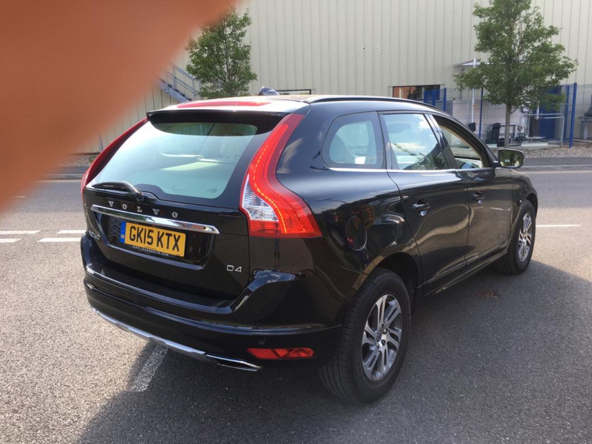 2015 VOLVO XC60 SE NAV D4 AUTO - Image 6 of 26