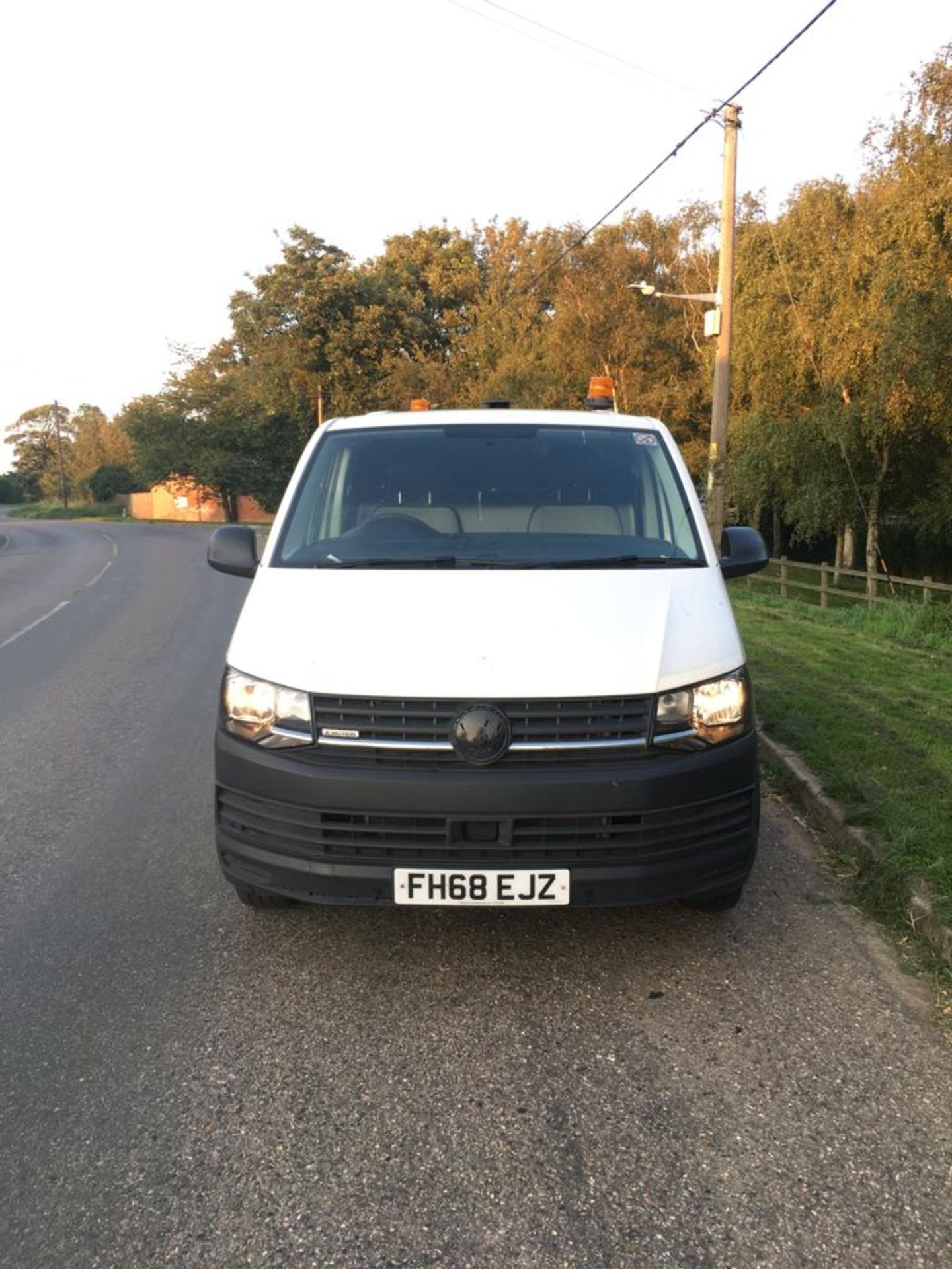 2019 VOLKSWAGEN TRANSPORTER T32 TDI T32 BMT4M - Image 2 of 30