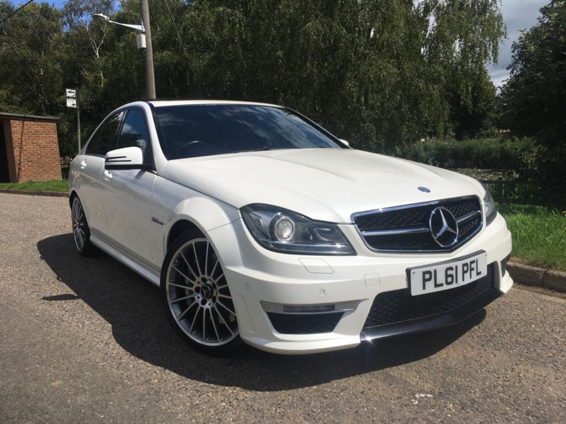 2011 MERCEDES BENZ C63 AMG EDITION 125 AUTO **MERCEDES BENZ SERVICE HISTORY**