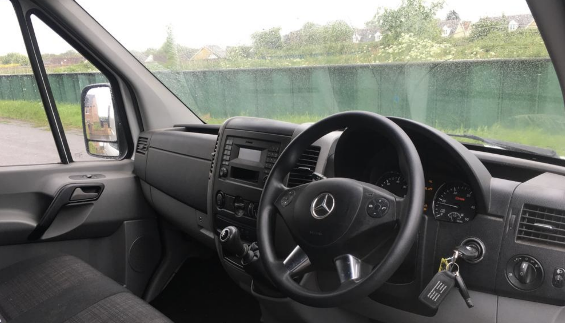 2013 MERCEDES-BENZ SPRINTER 313CDI MEDIUM DIESEL - 3.5t Van **ONE OWNER FROM NEW** - Image 11 of 19