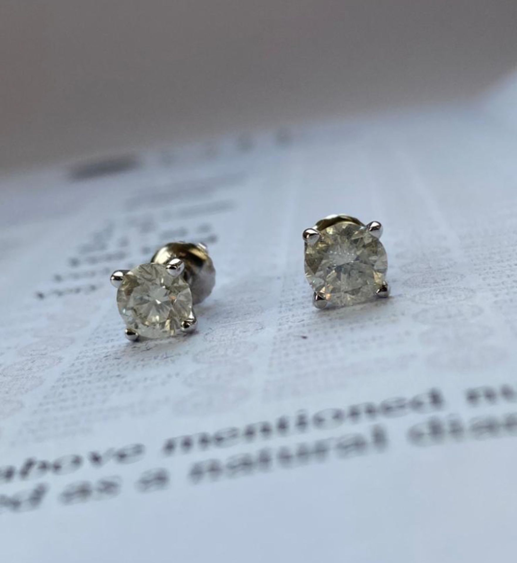 1.53 CT DIAMOND EARRINGS