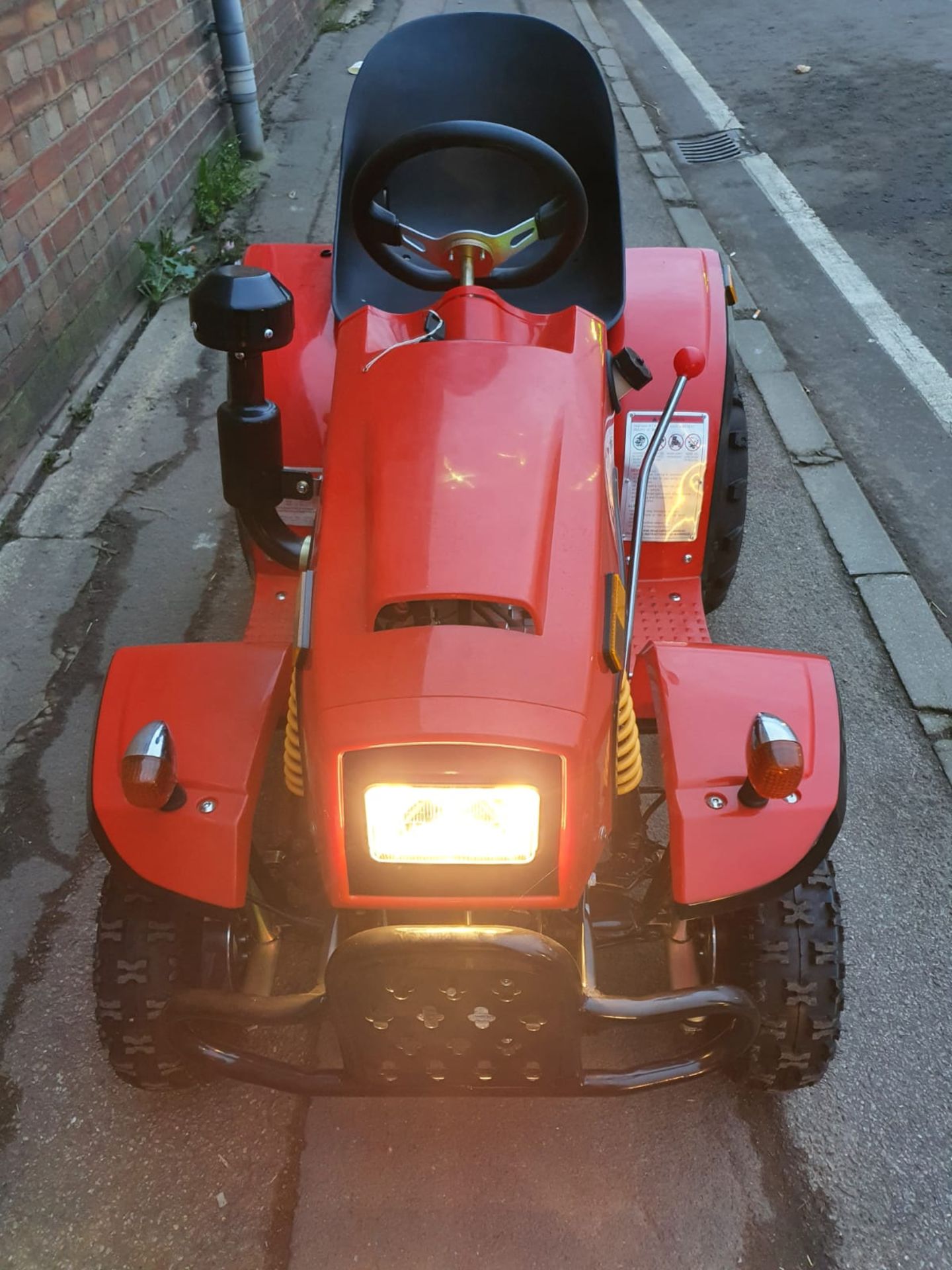 MASSEY FERGUSON MINI TRACTOR AND TRAILER 4 STROKE PETROL - Image 7 of 12