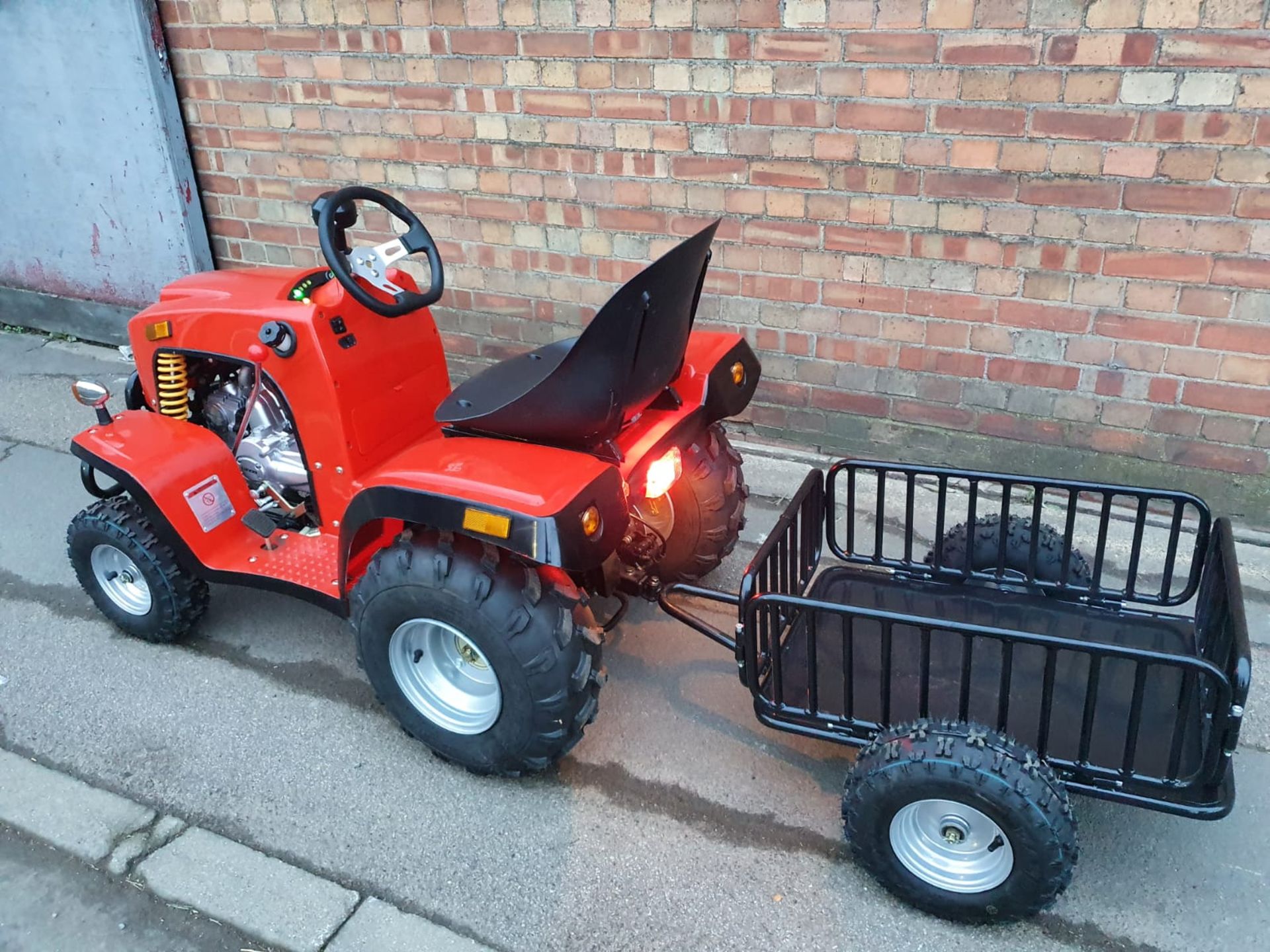 MASSEY FERGUSON MINI TRACTOR AND TRAILER 4 STROKE PETROL - Image 4 of 12