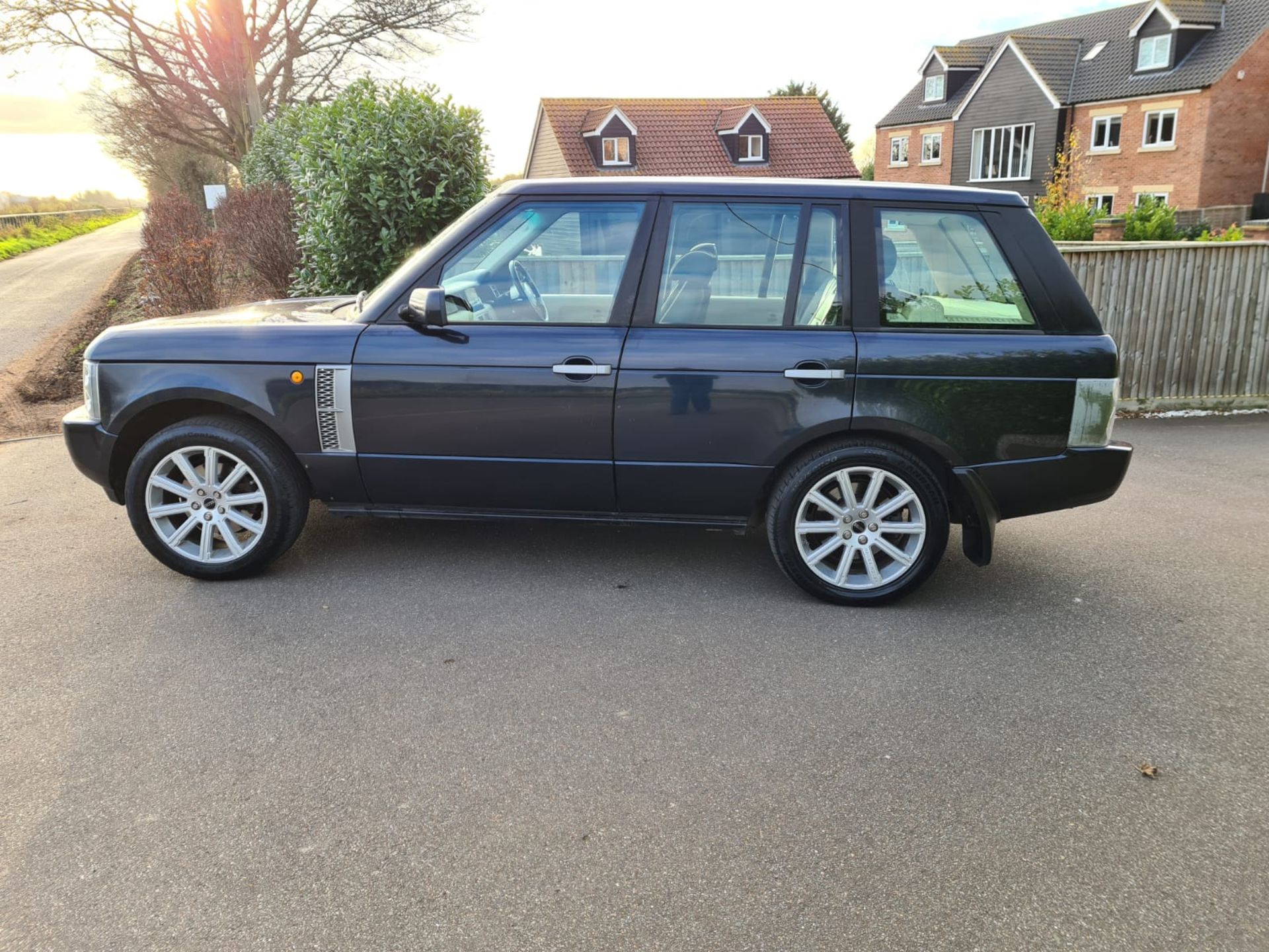 2004 RANGE ROVER VOGUE TD6 AUTO - Image 6 of 16