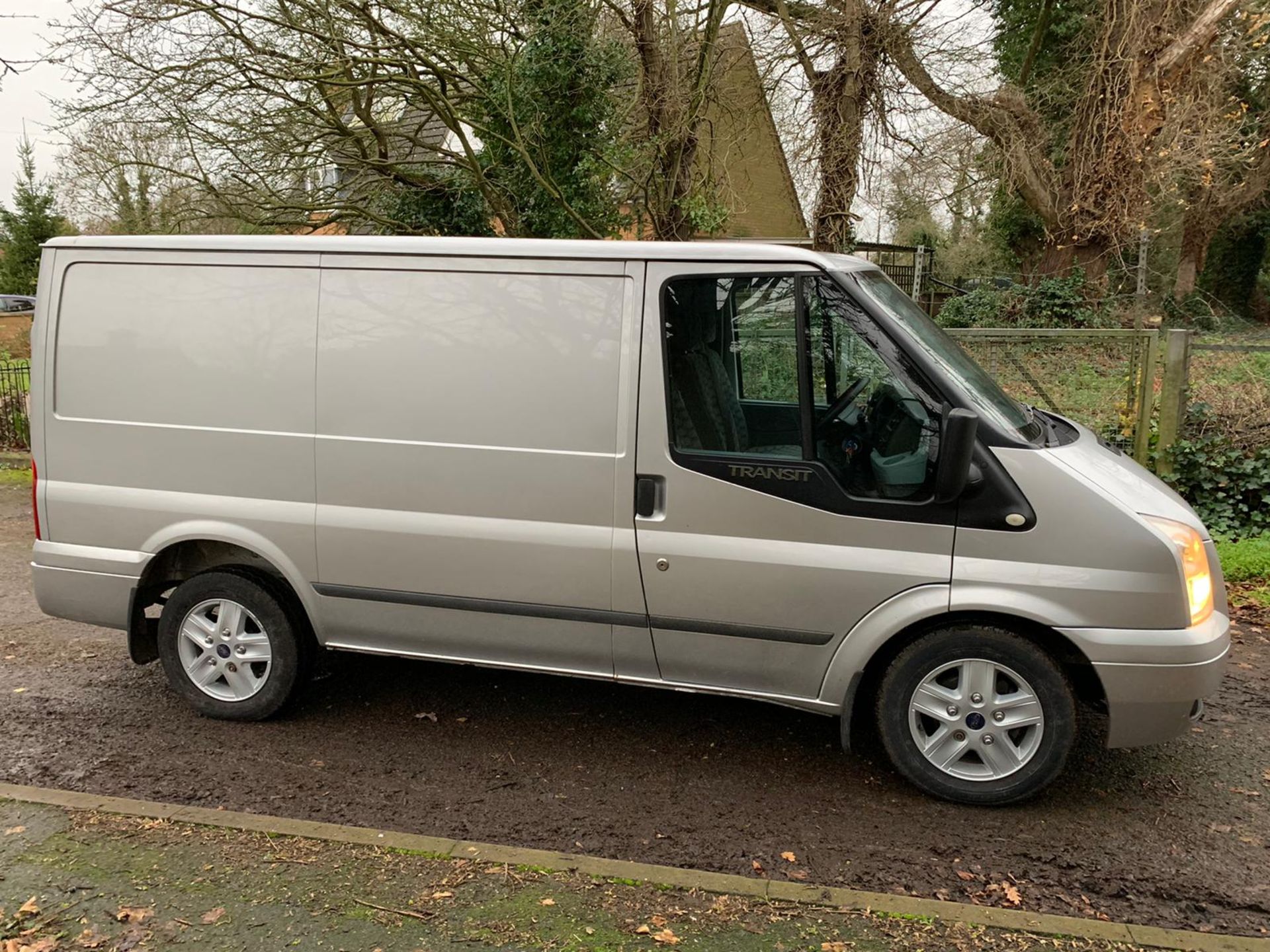 2012 FORD TRANSIT T280 LIMITED VAN - Image 7 of 23