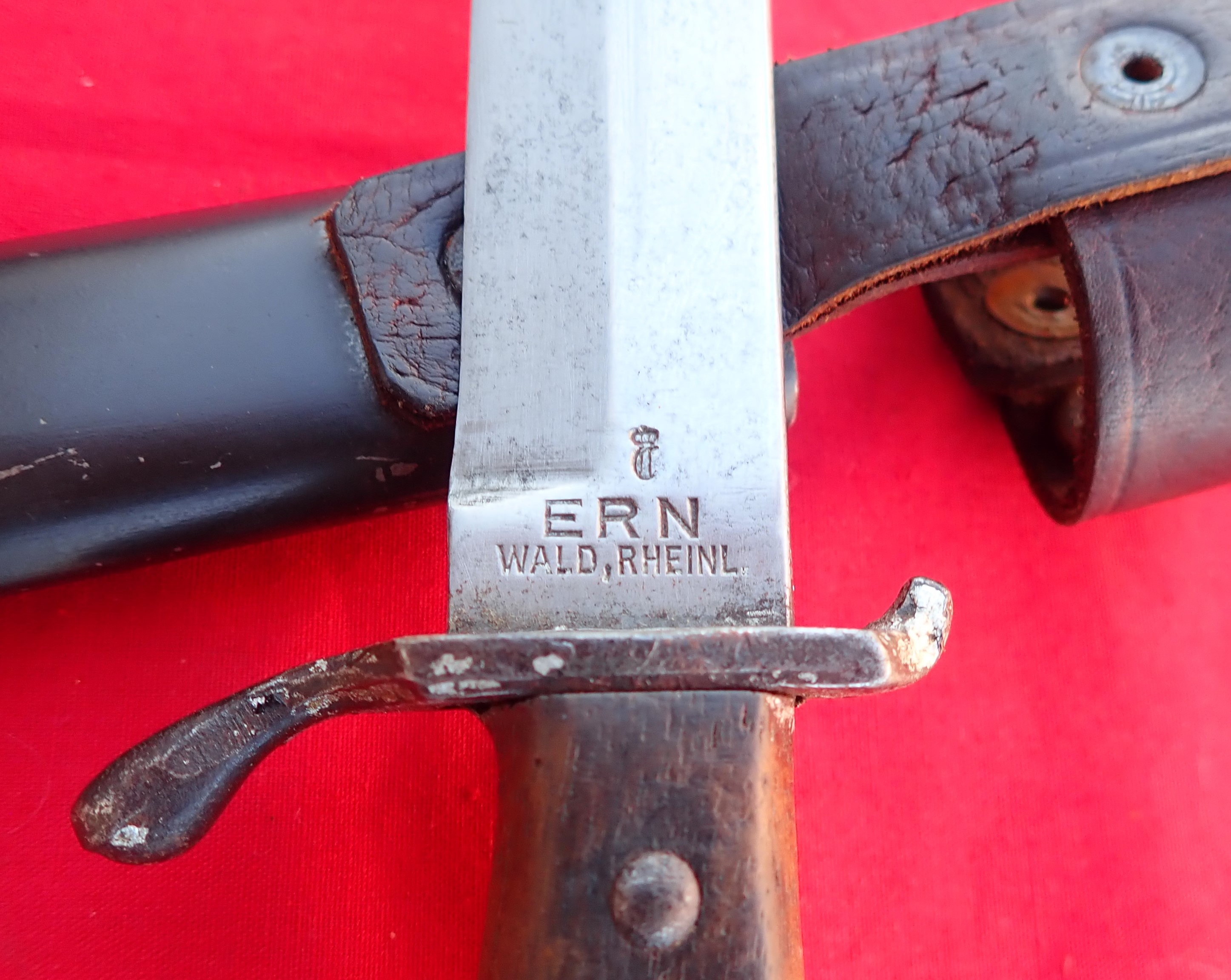 Imperial German WW1 regimentally numbered trench knife & scabbard. - Image 6 of 9