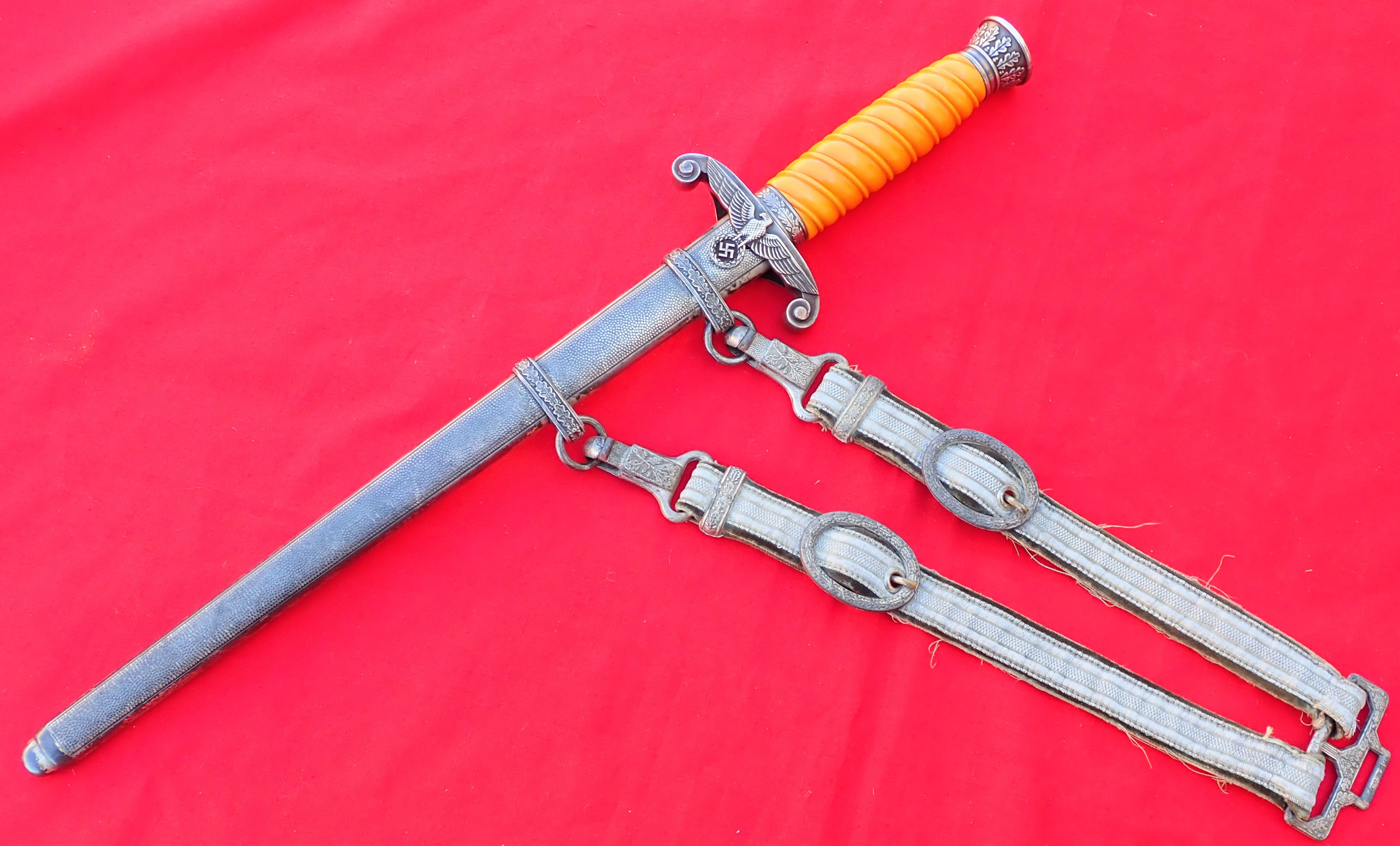 WW2 German Army officer’s dagger & scabbard by Carl Eickhorn with hangers. - Image 10 of 10