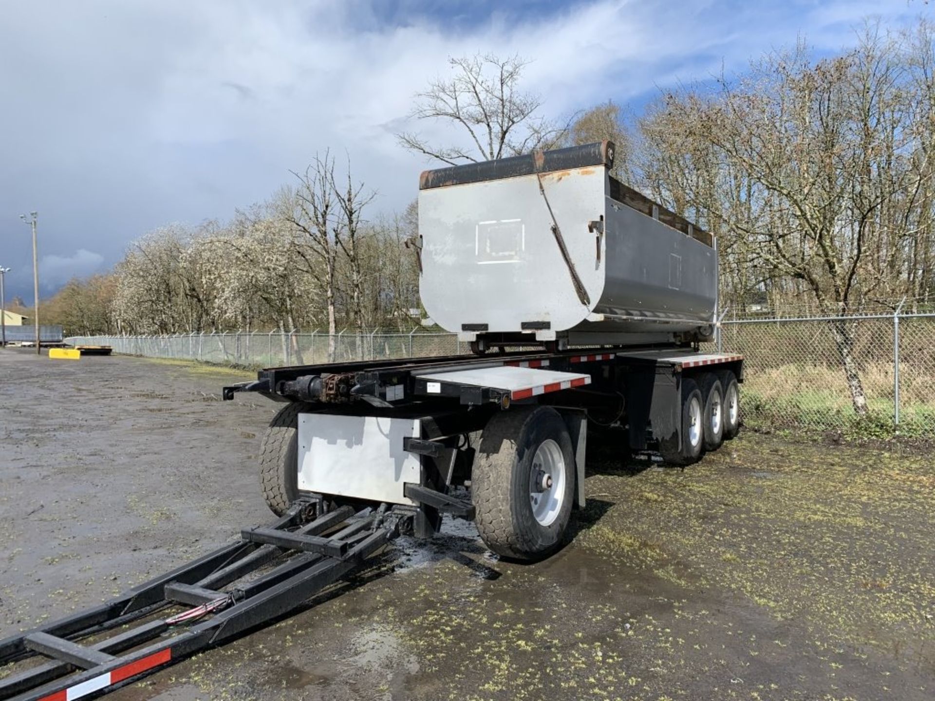 2002 Beall Quad Axle Transfer Trailer