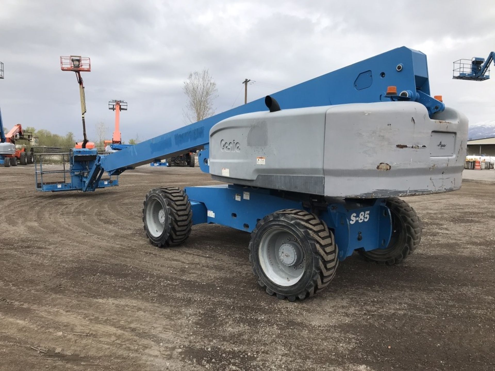 2012 Genie S85 4x4 Boom Lift - Image 2 of 17