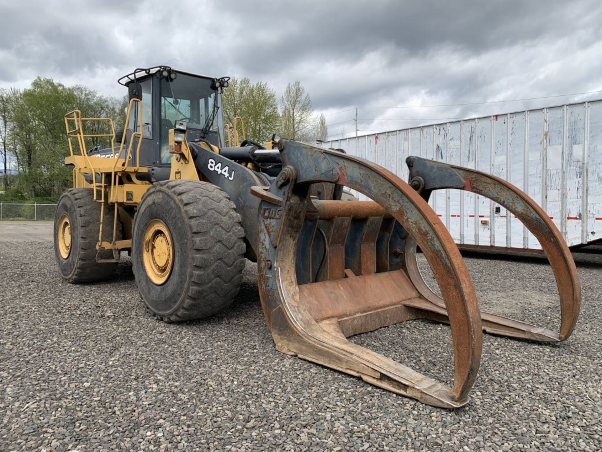 2006 John Deere 844J Log Loader - Image 2 of 28