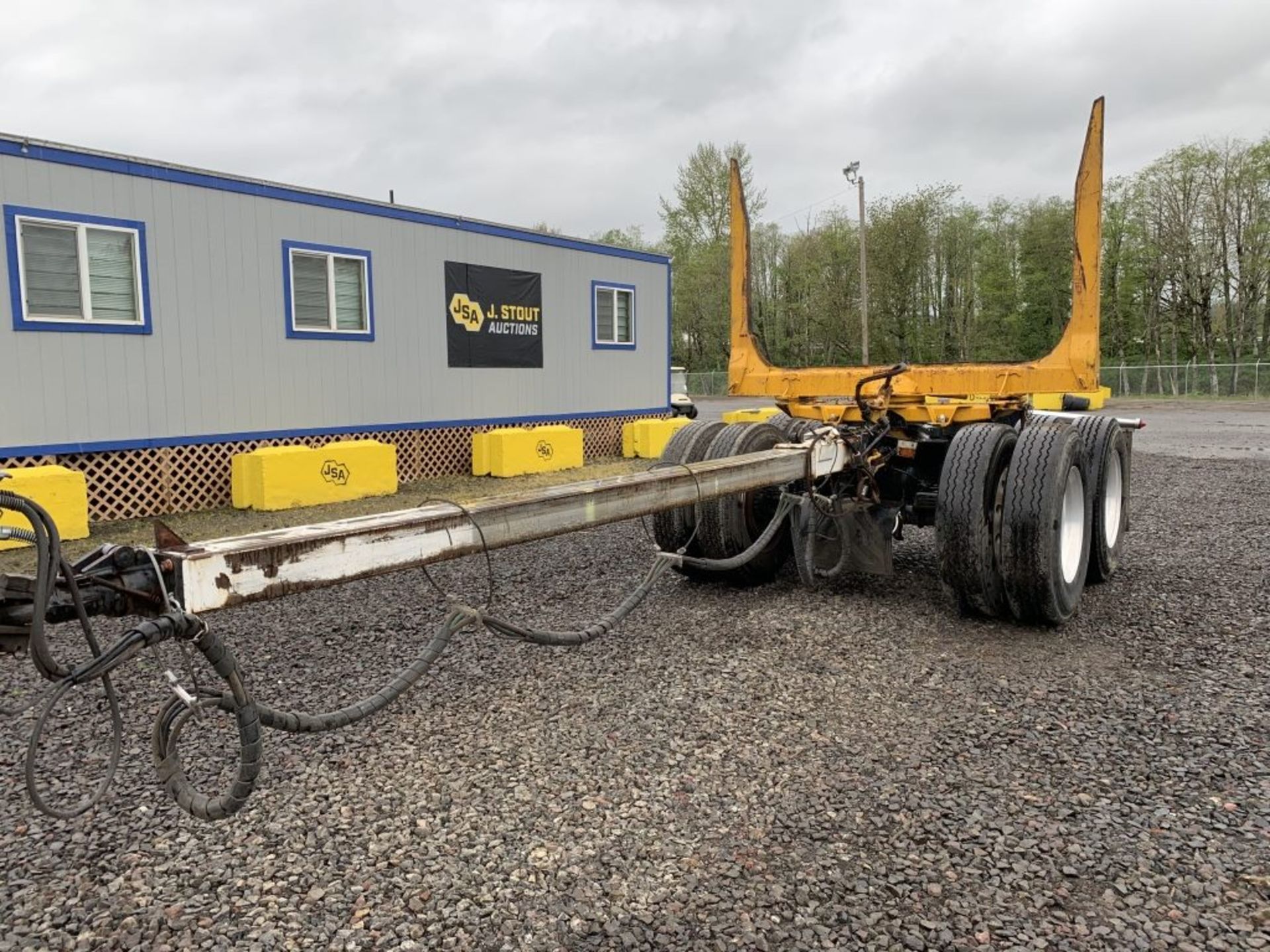 2001 Whit-log SE100 T/A Log Trailer