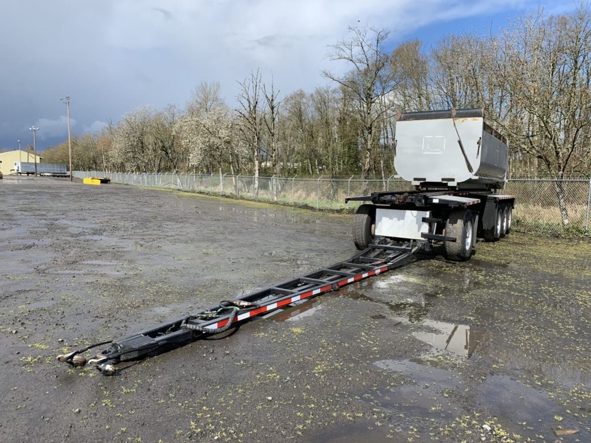 2002 Beall Quad Axle Transfer Trailer - Image 2 of 7