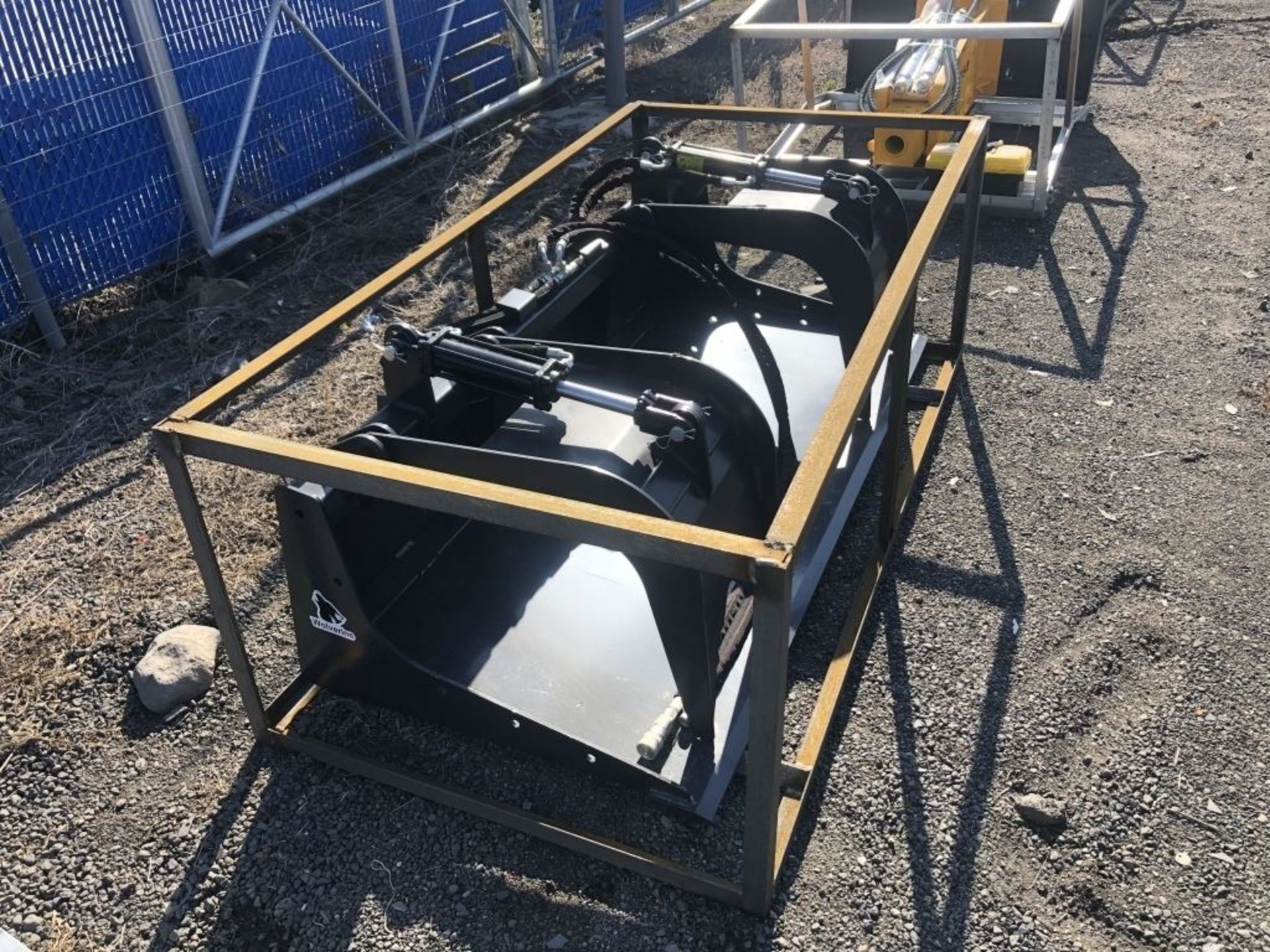 2020 Wolverine 72in. Grapple Bucket - Image 4 of 6