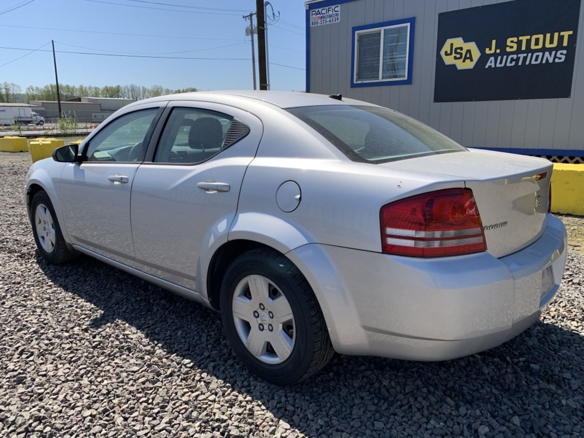 2010 Dodge Avenger SXT Sedan - Image 4 of 19