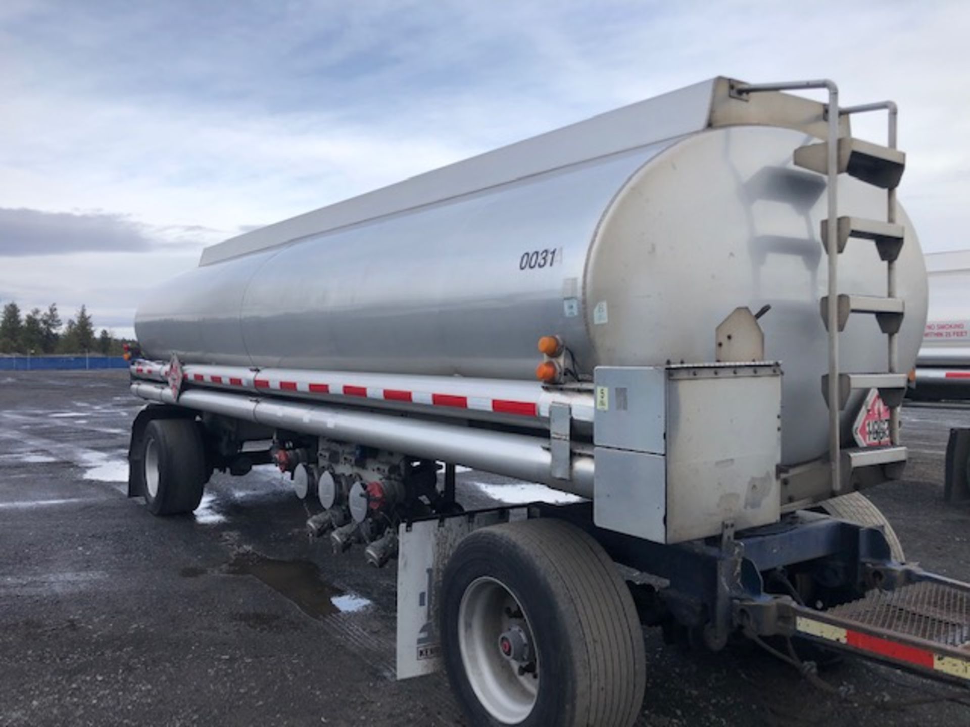 1996 Weld It Pup Tanker Trailer - Image 5 of 9