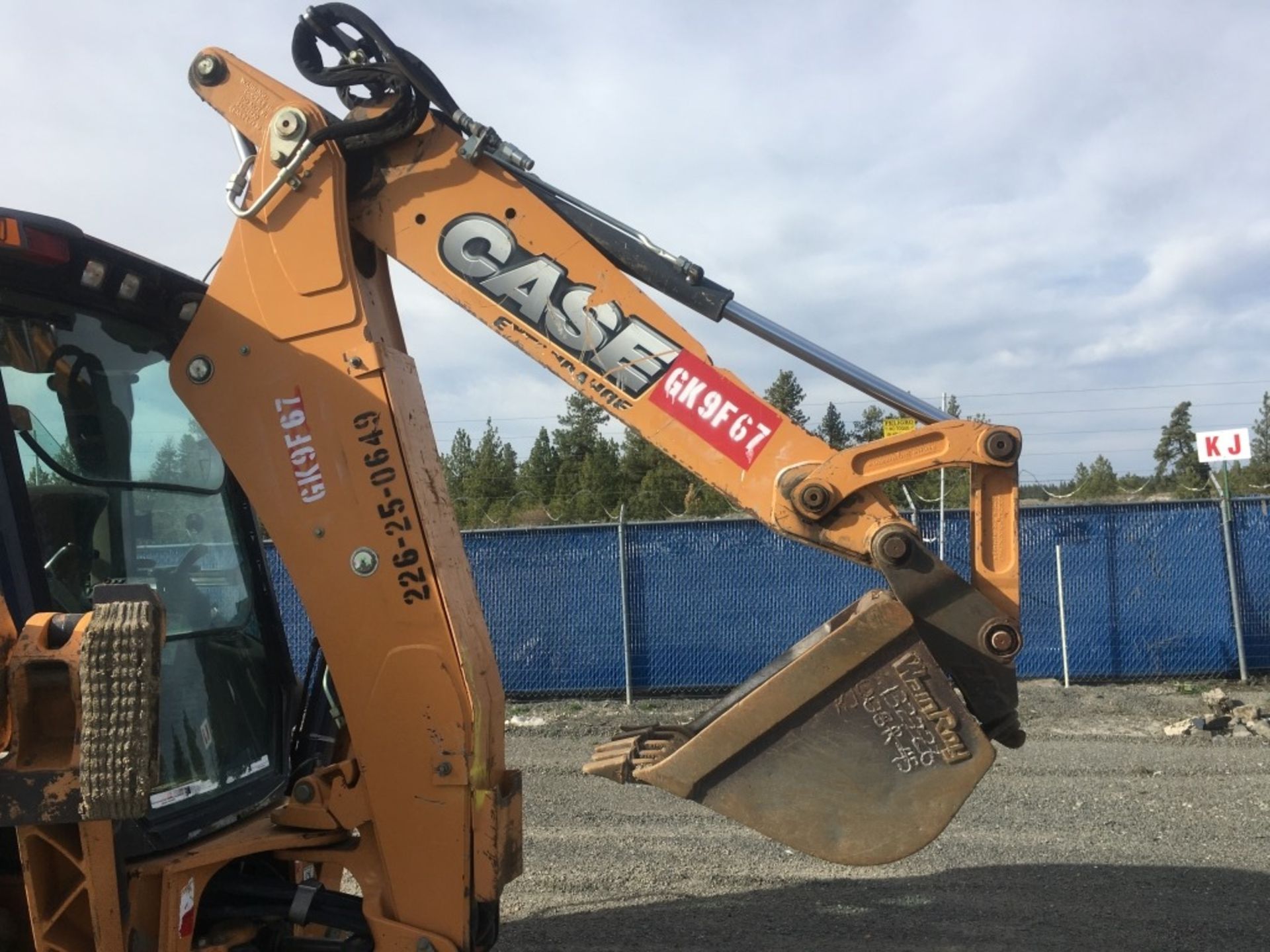 2013 Case 580N 4x4 Loader Backhoe - Image 11 of 37