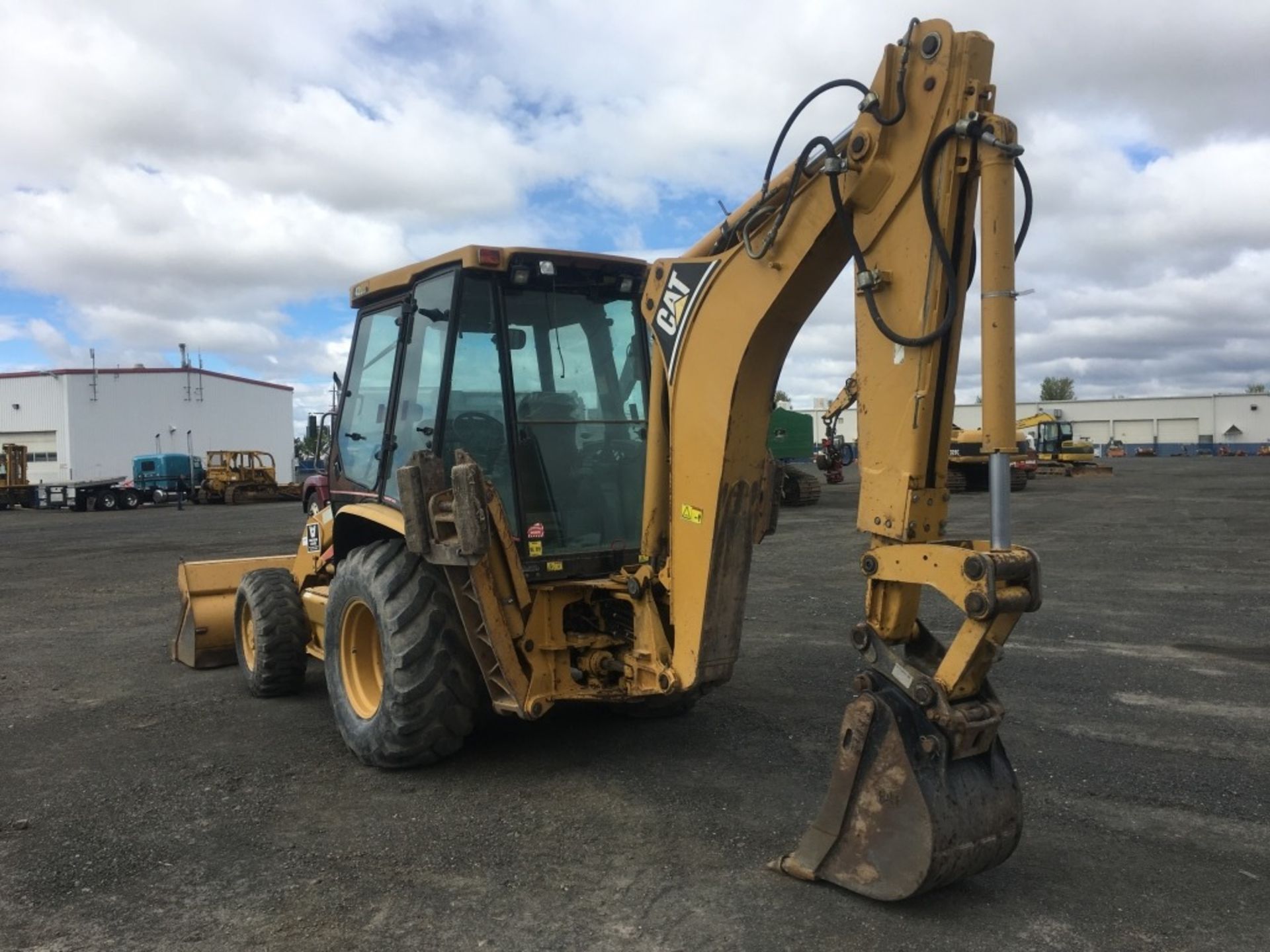 2004 Caterpillar 420D 4x4 Loader Backhoe - Image 2 of 26